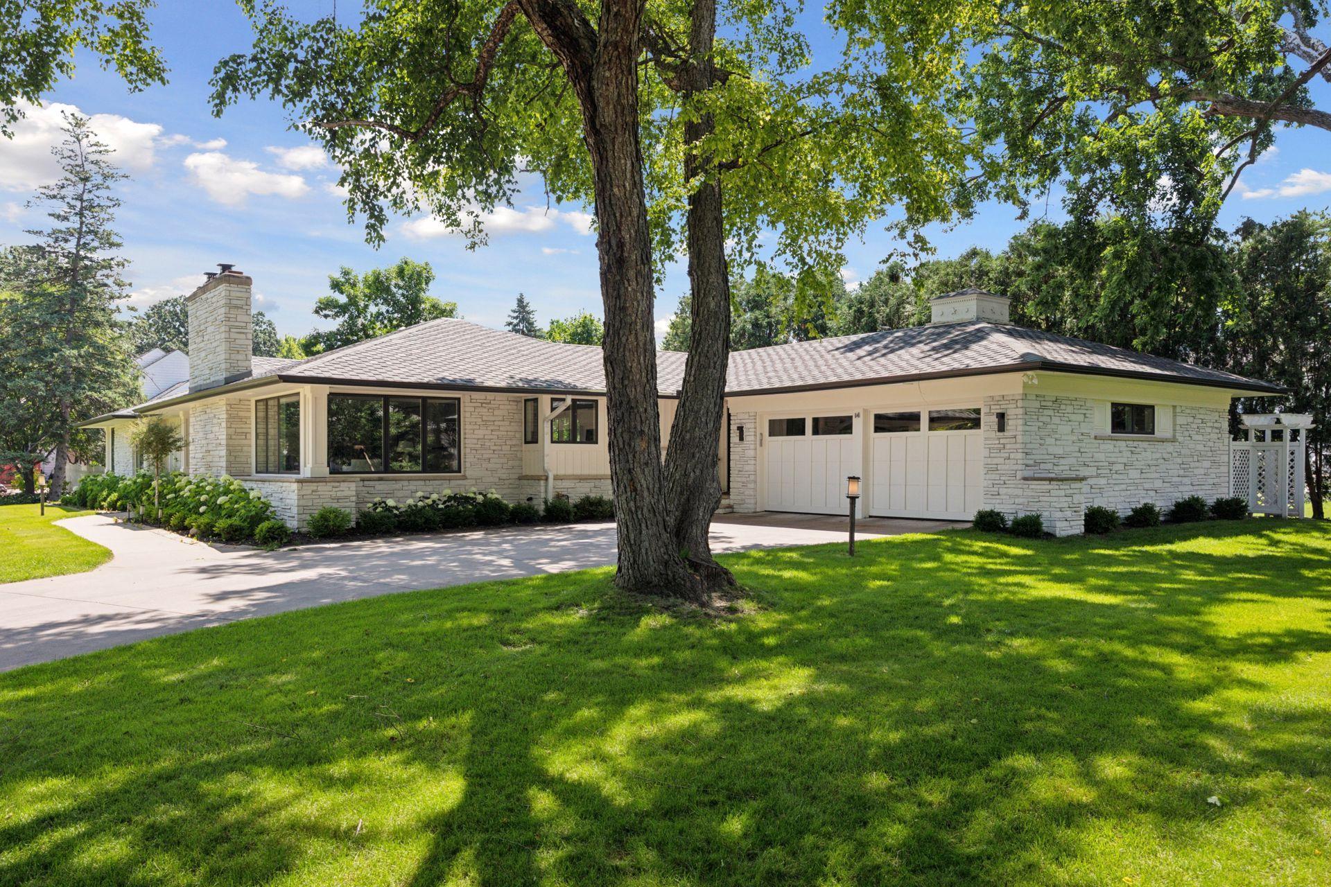 14 Woodland Road