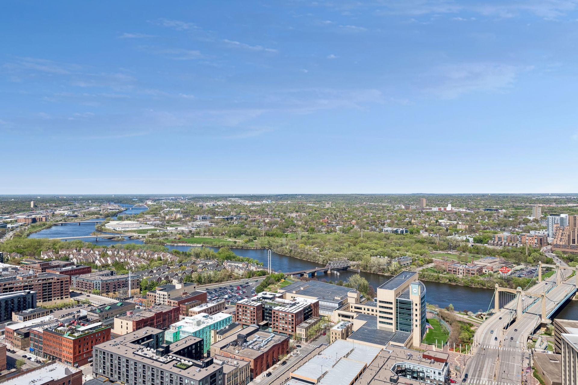 255 Hennepin Avenue Unit: 3303
