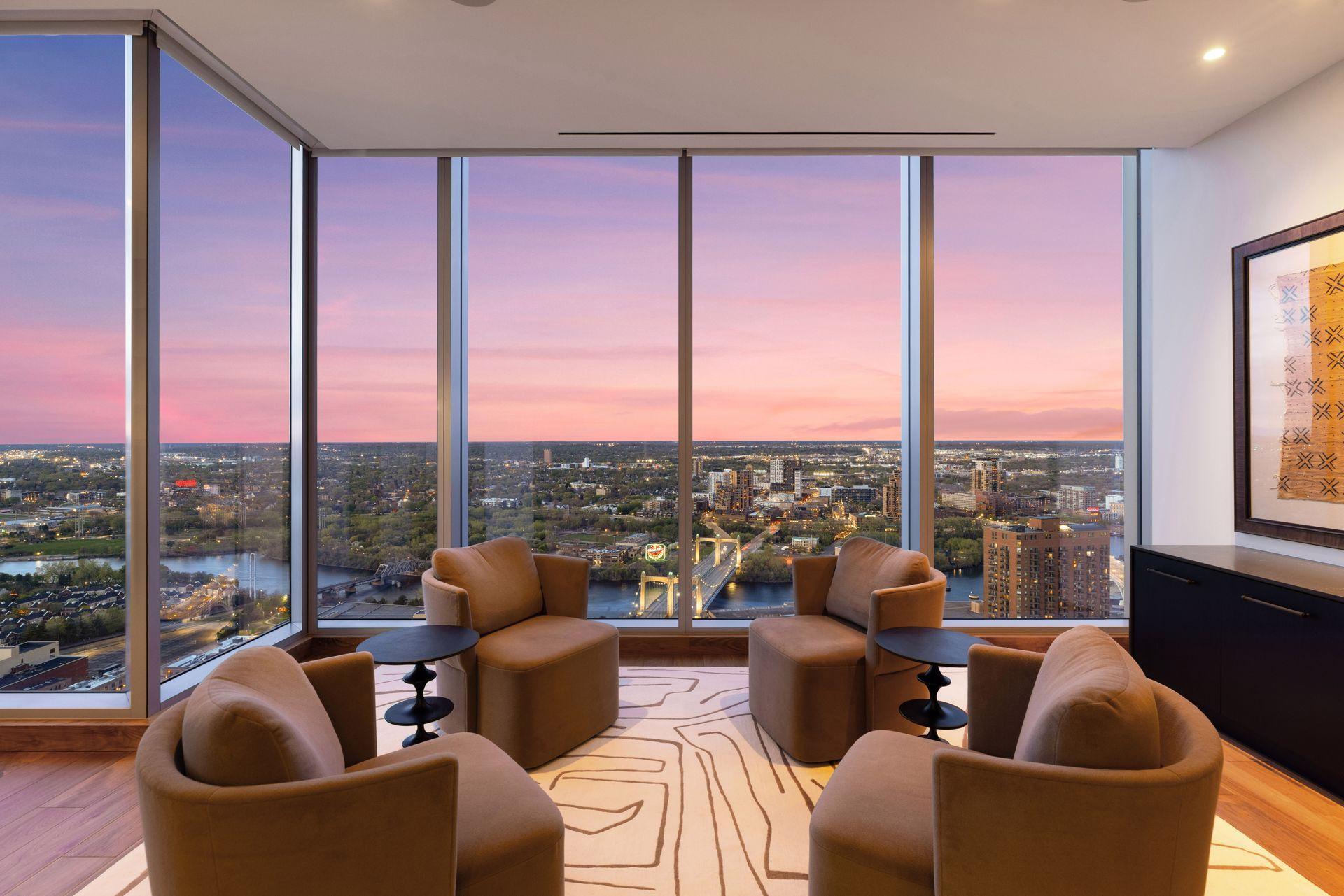 255 Hennepin Avenue Unit: 3303