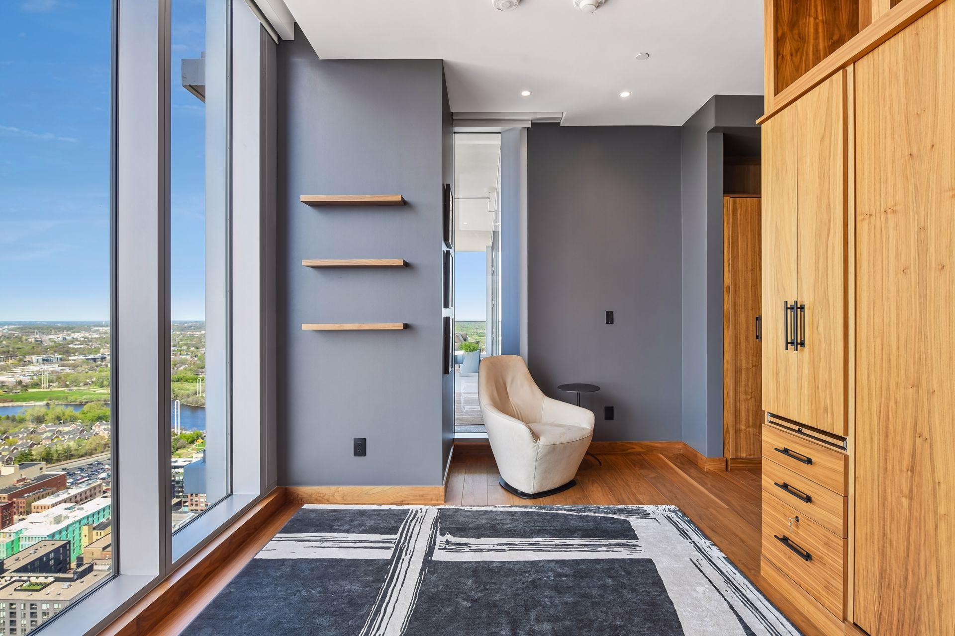 255 Hennepin Avenue Unit: 3303