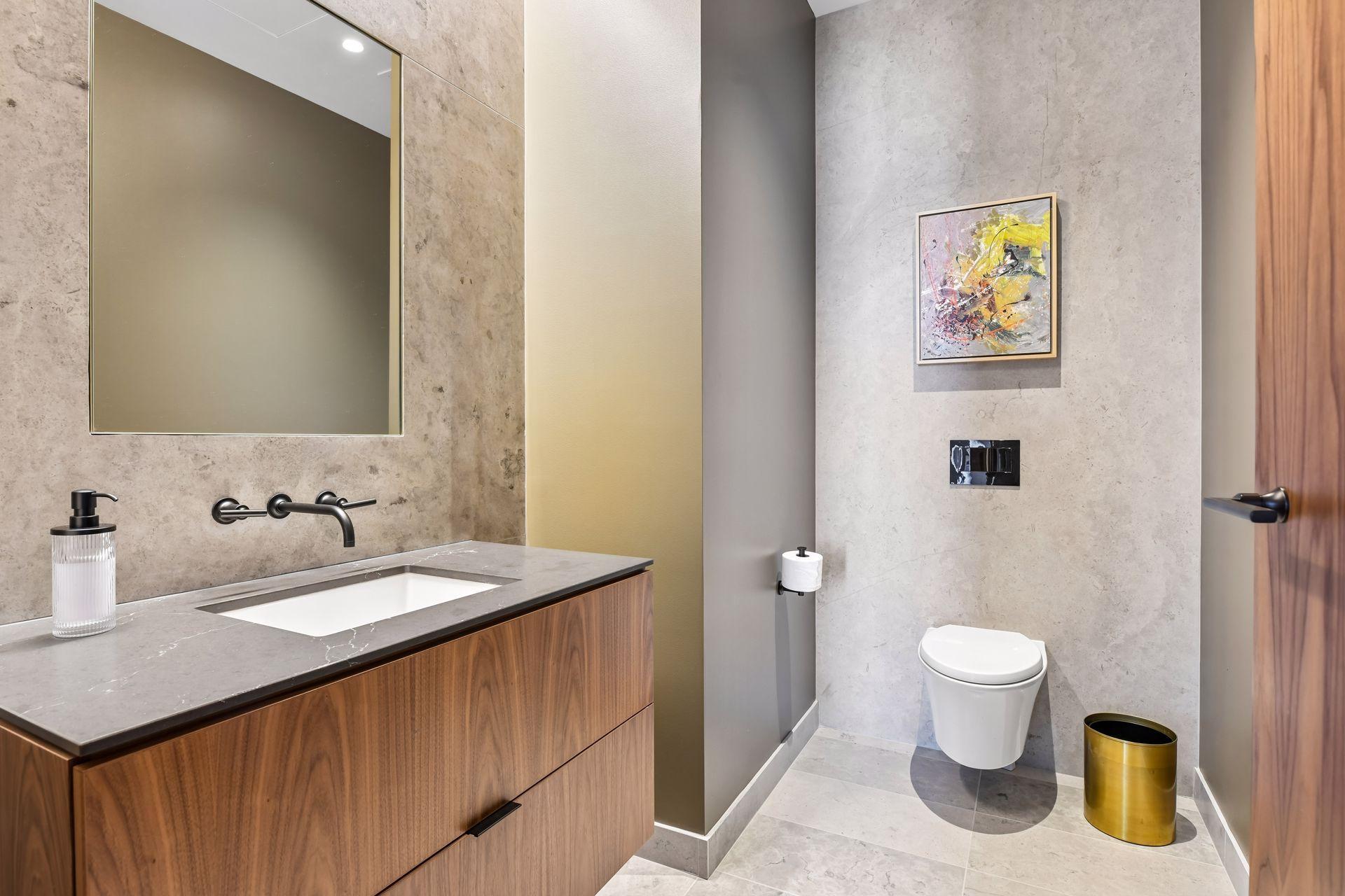 255 Hennepin Avenue Unit: 3303