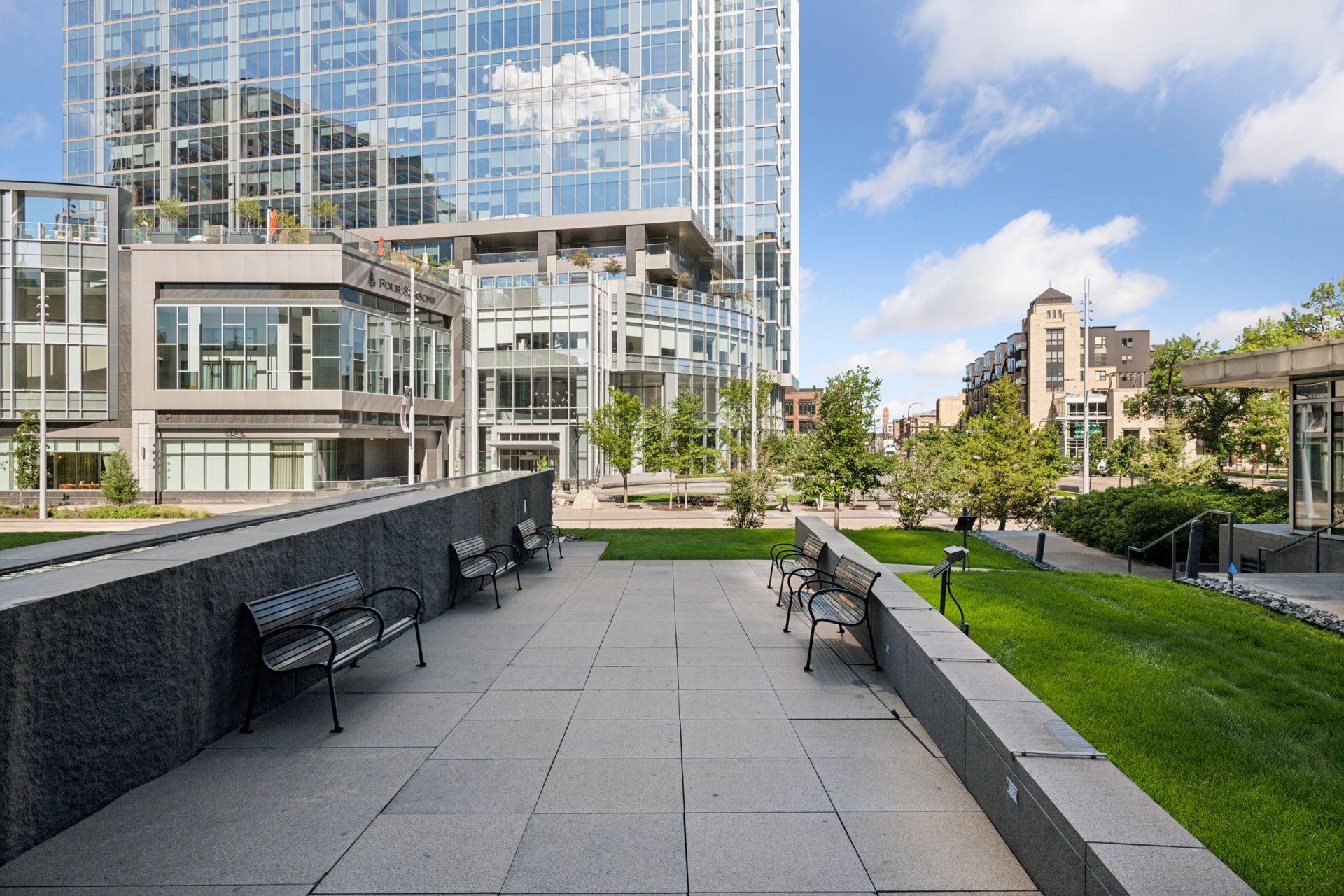 255 Hennepin Avenue Unit: 3303