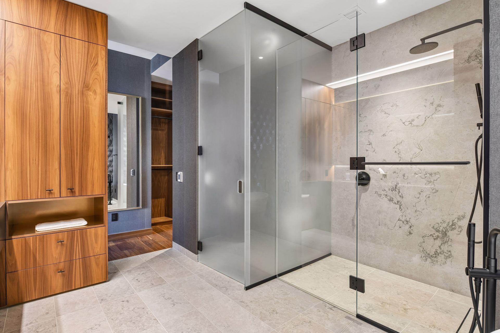 255 Hennepin Avenue Unit: 3303