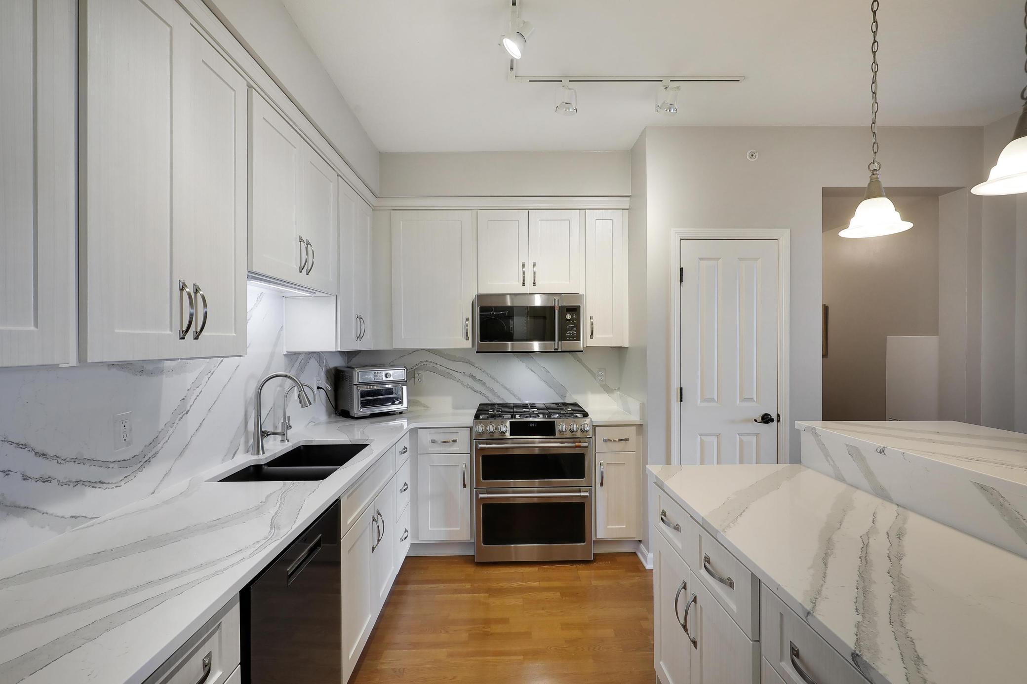 500 E Grant Street Unit: 707