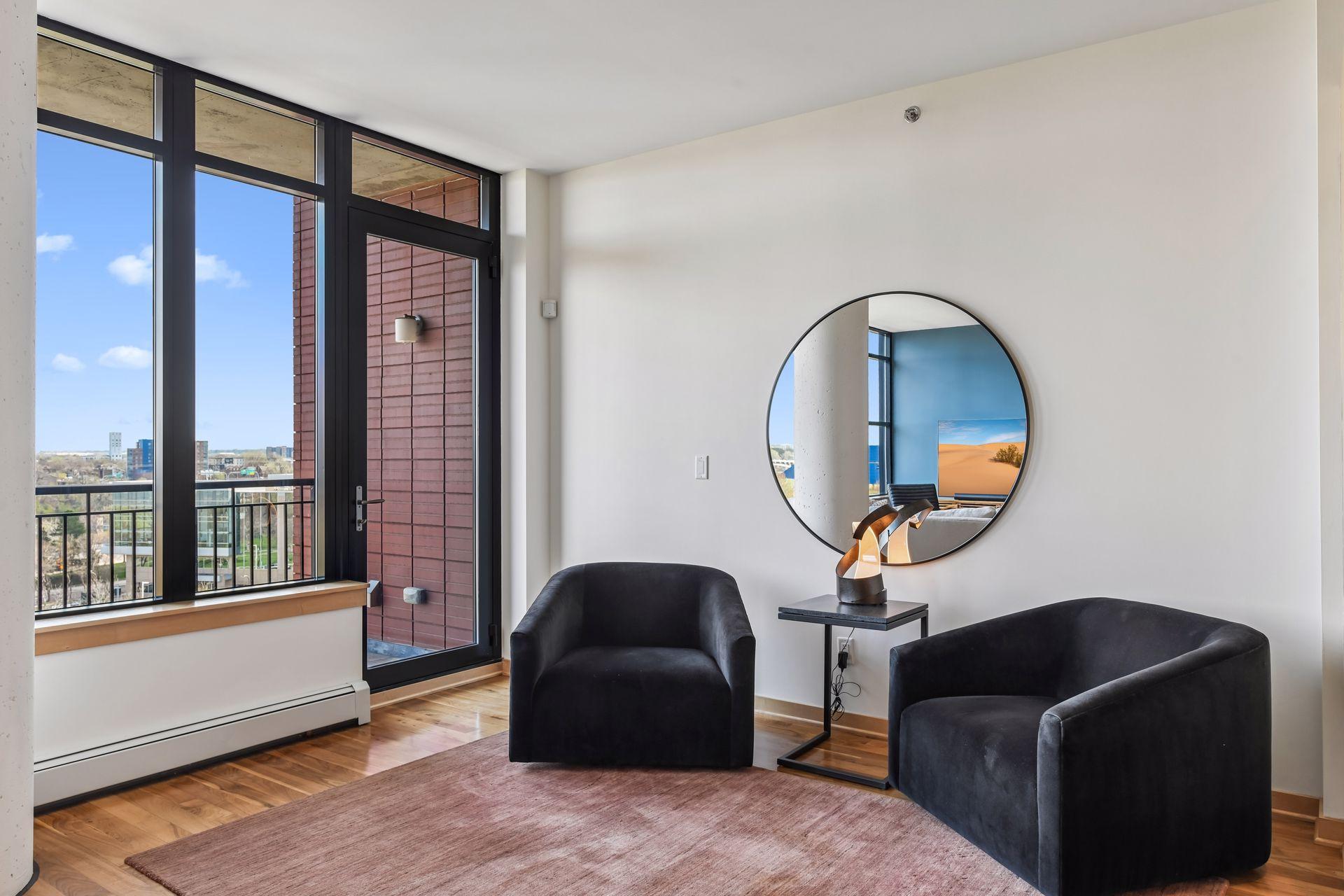 215 10th Avenue S Unit: 708