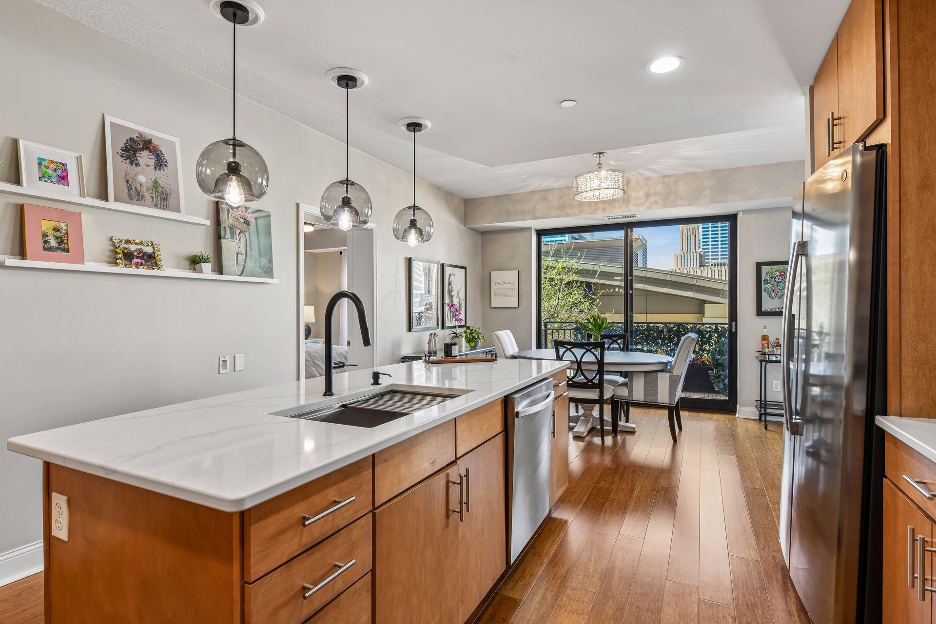 100 3rd Avenue S Unit: 606