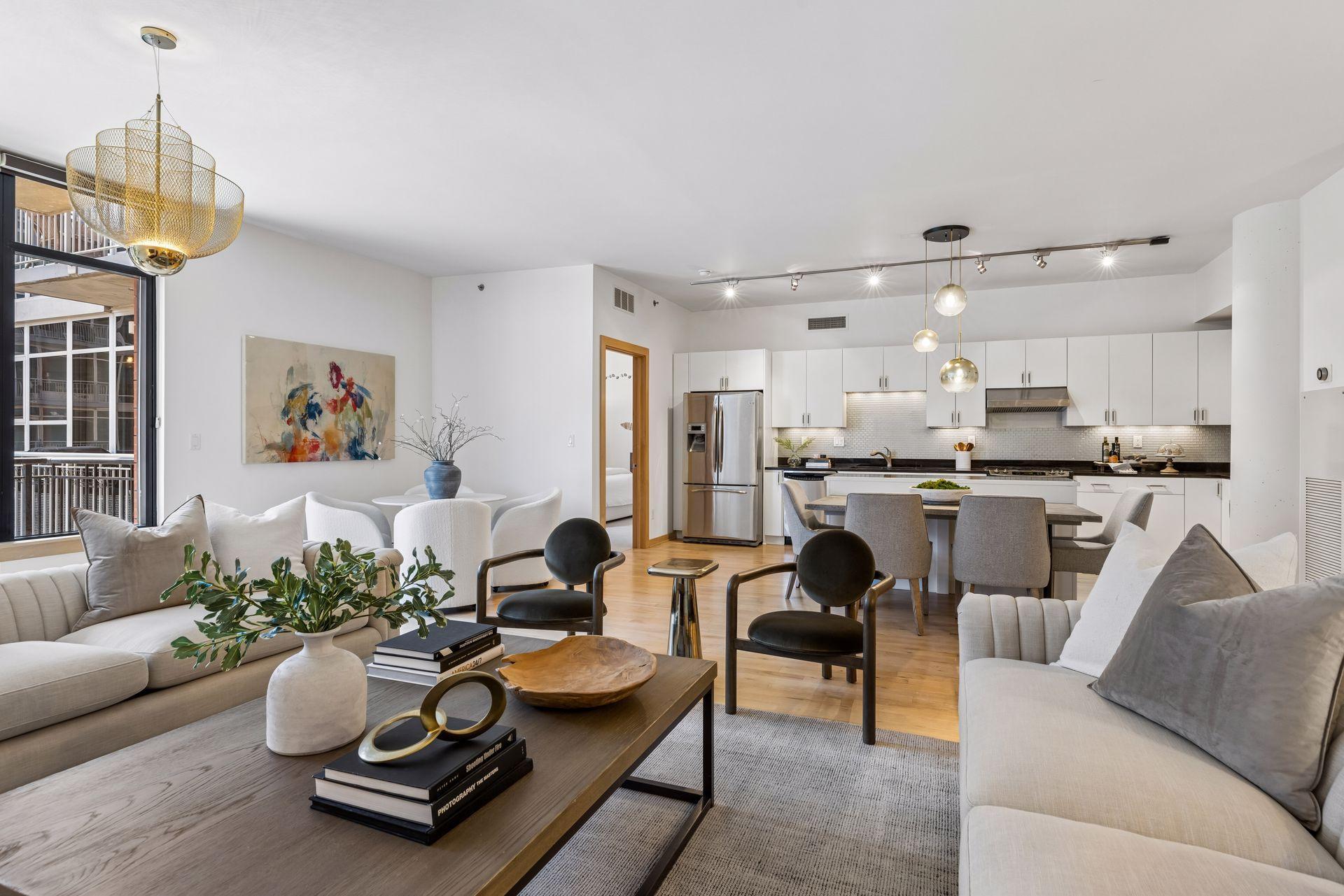 215 10th Avenue S Unit: 411
