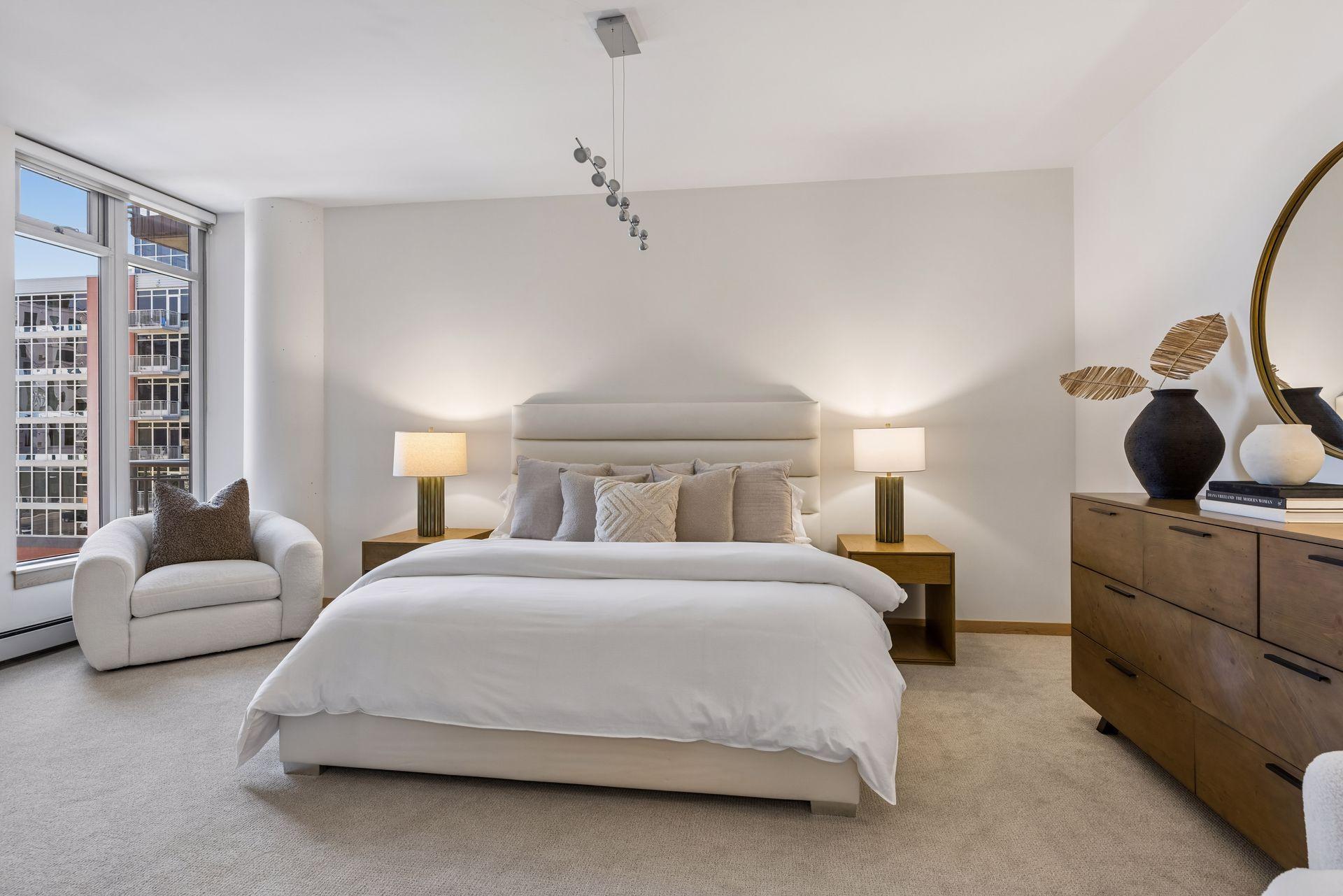 215 10th Avenue S Unit: 411
