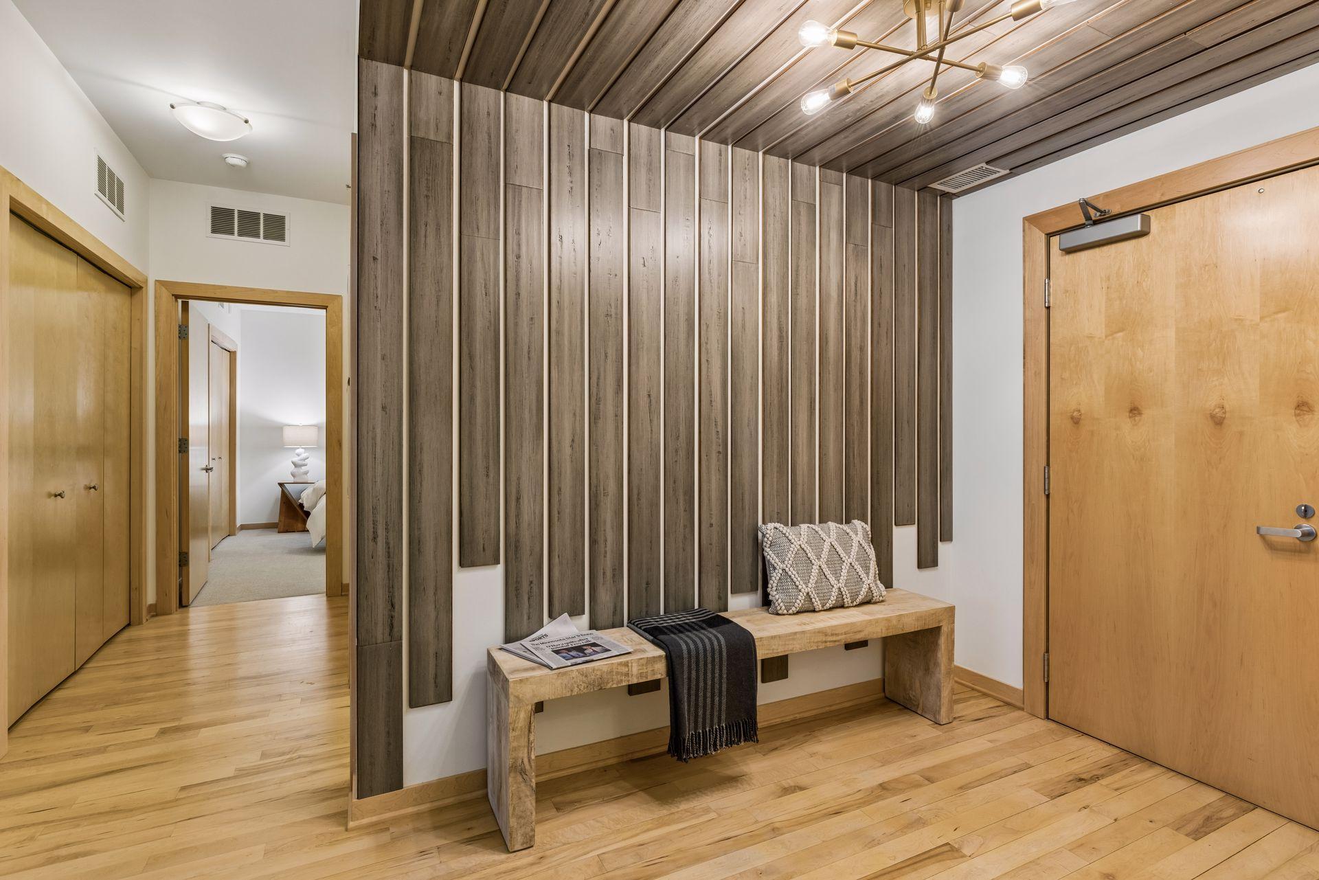215 10th Avenue S Unit: 411