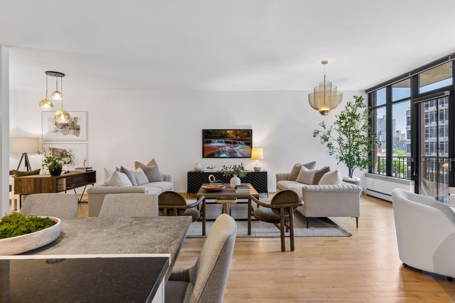 215 10th Avenue S Unit: 411