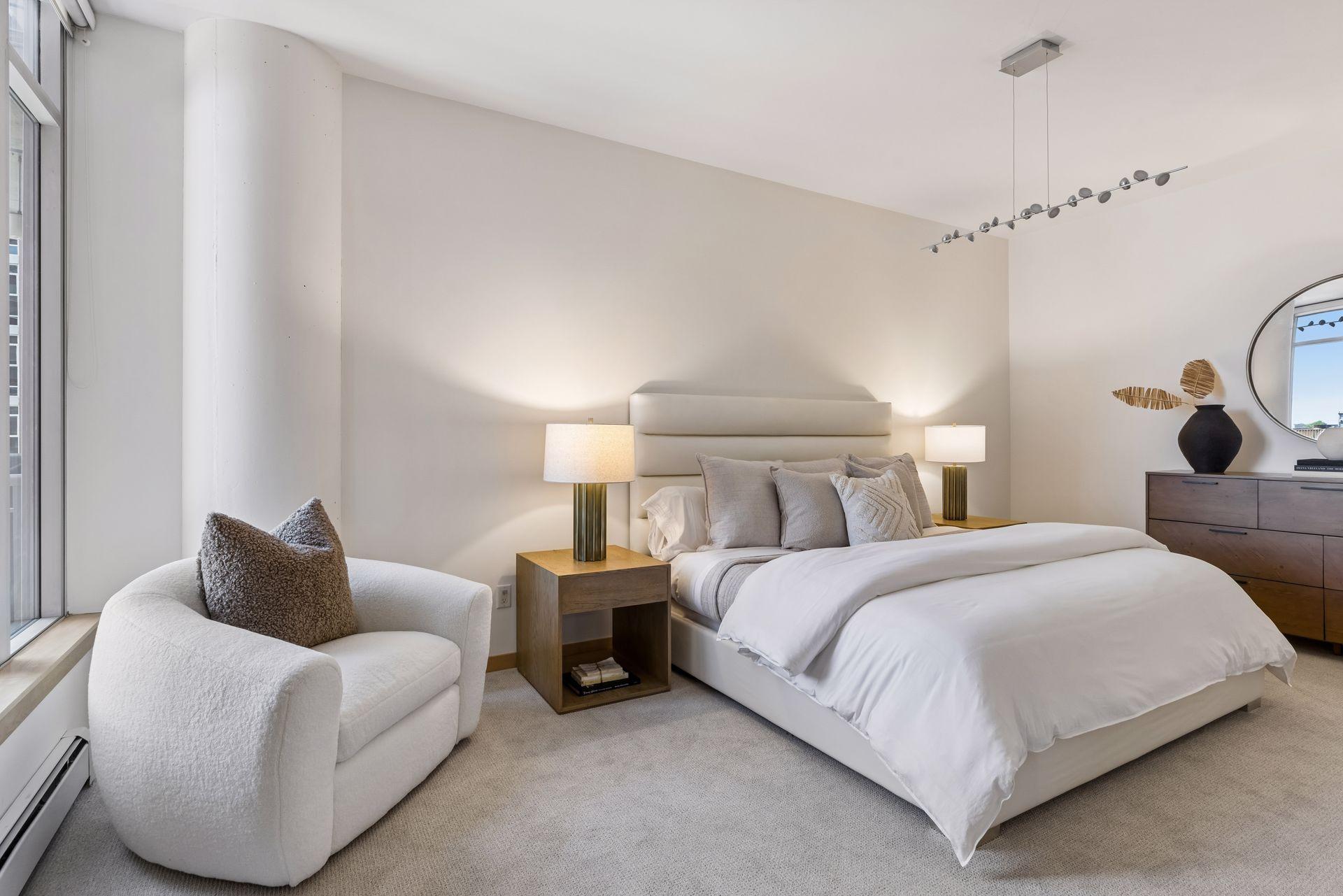 215 10th Avenue S Unit: 411