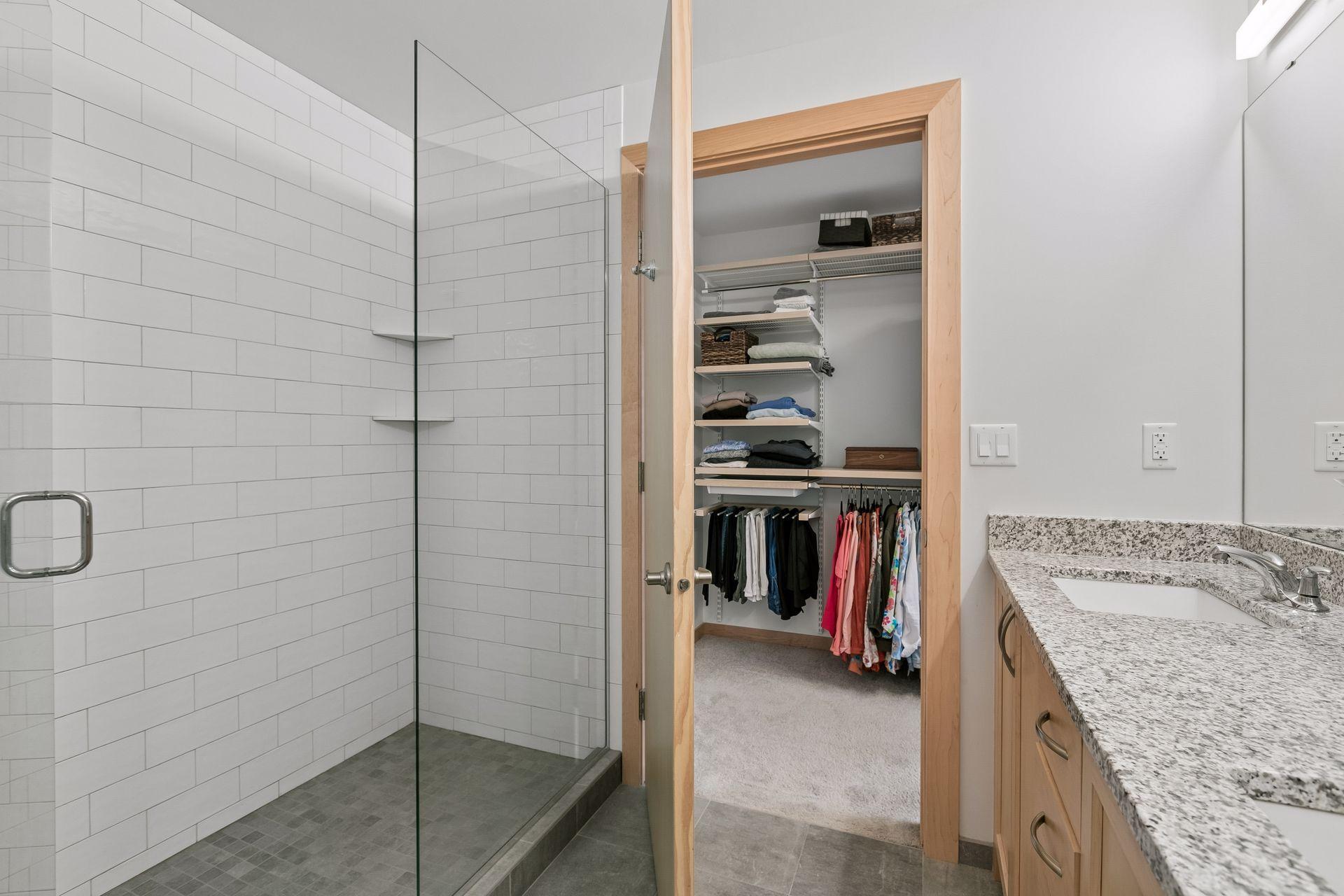 1240 S 2nd Street Unit: 716