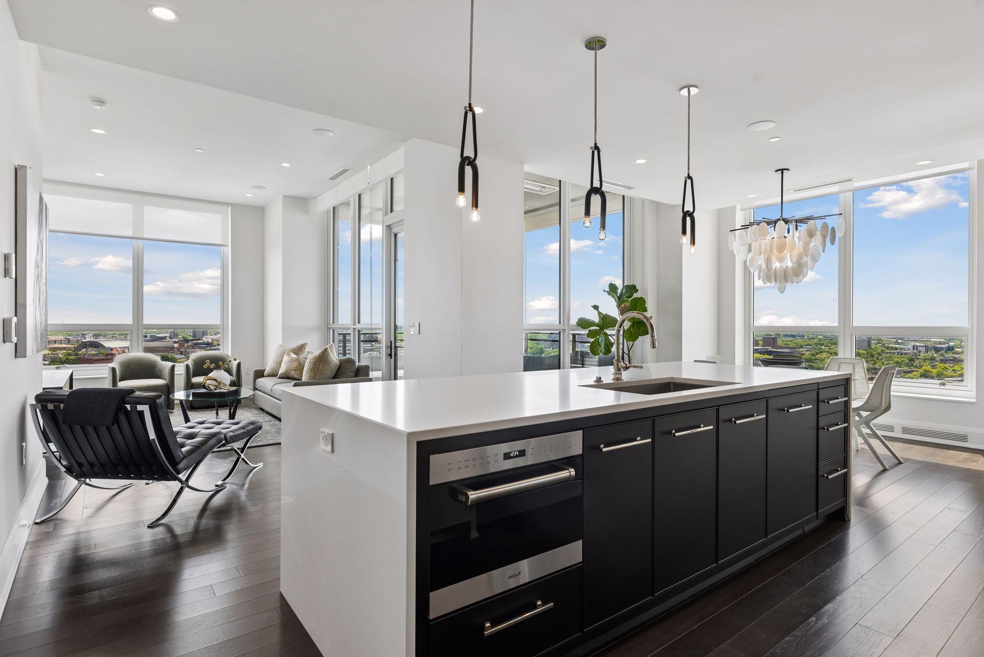 1111 W River Parkway Unit: 23D
