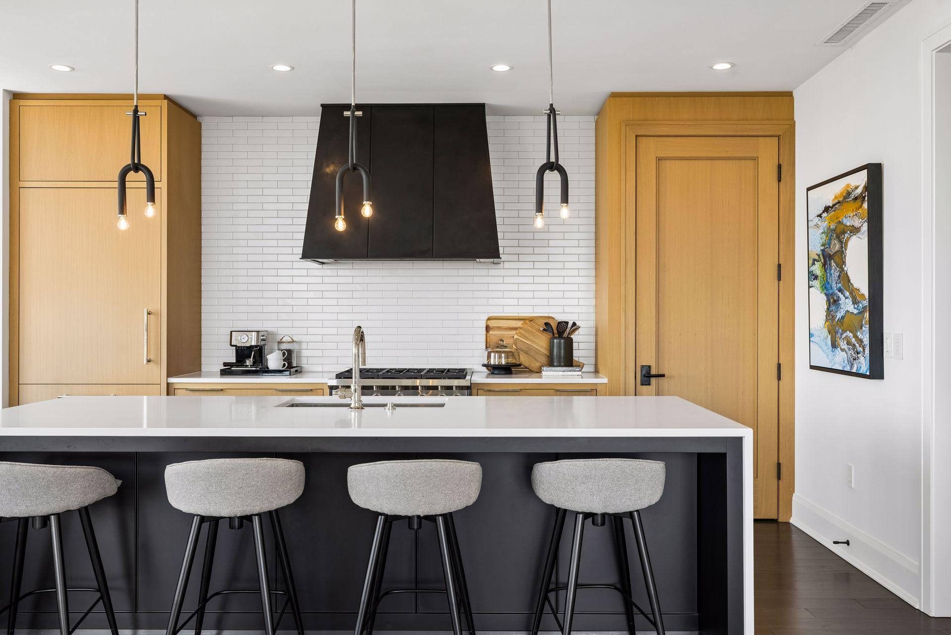 1111 W River Parkway Unit: 23D