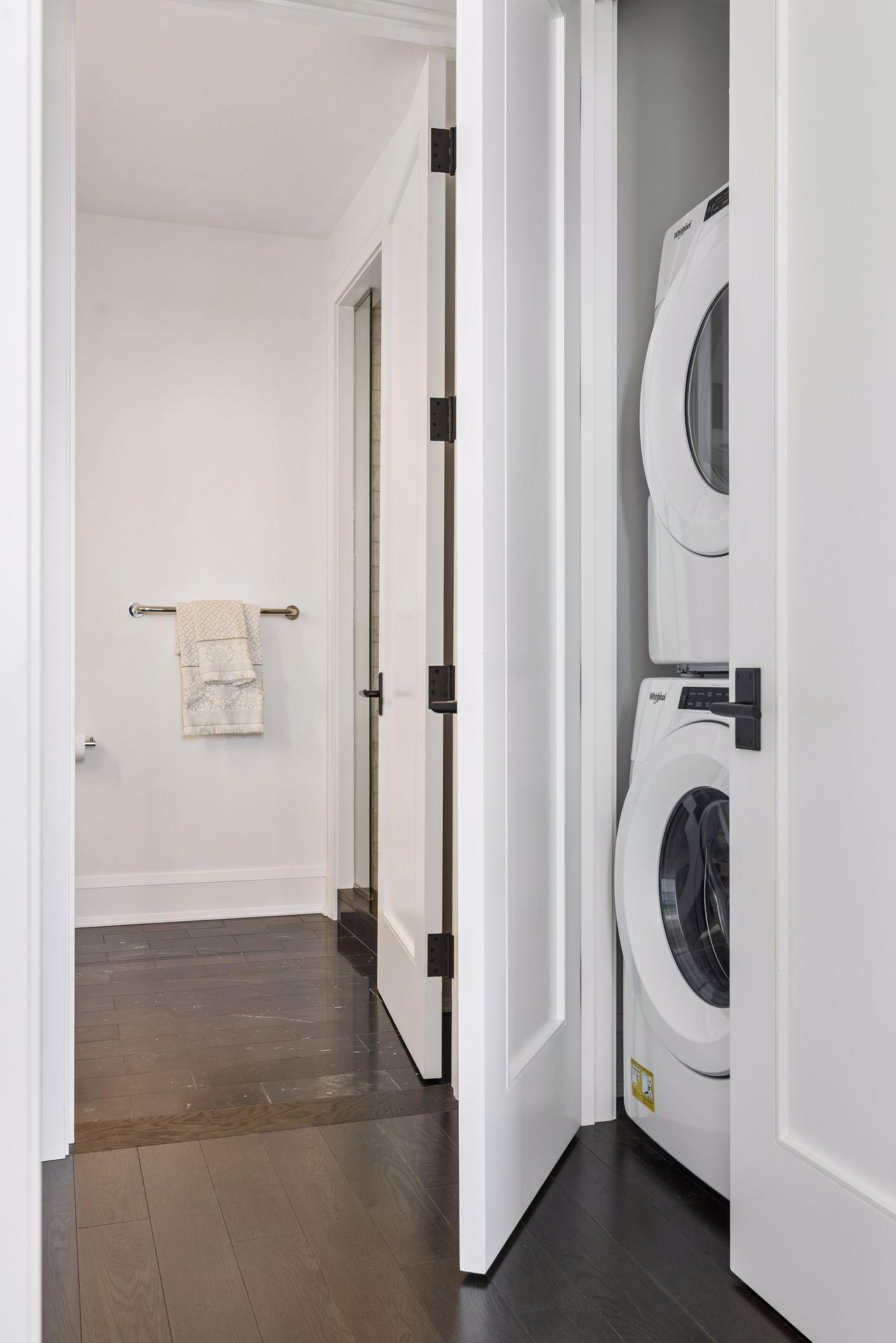 1111 W River Parkway Unit: 23D