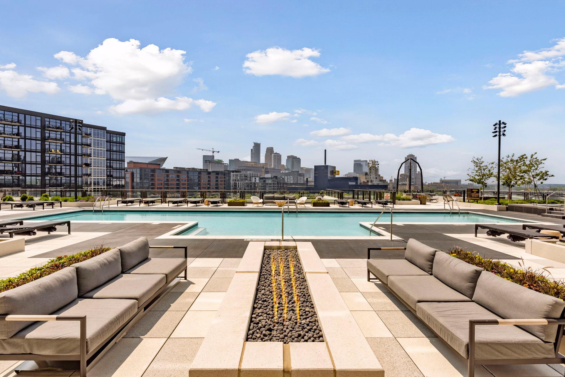 1111 W River Parkway Unit: 23D