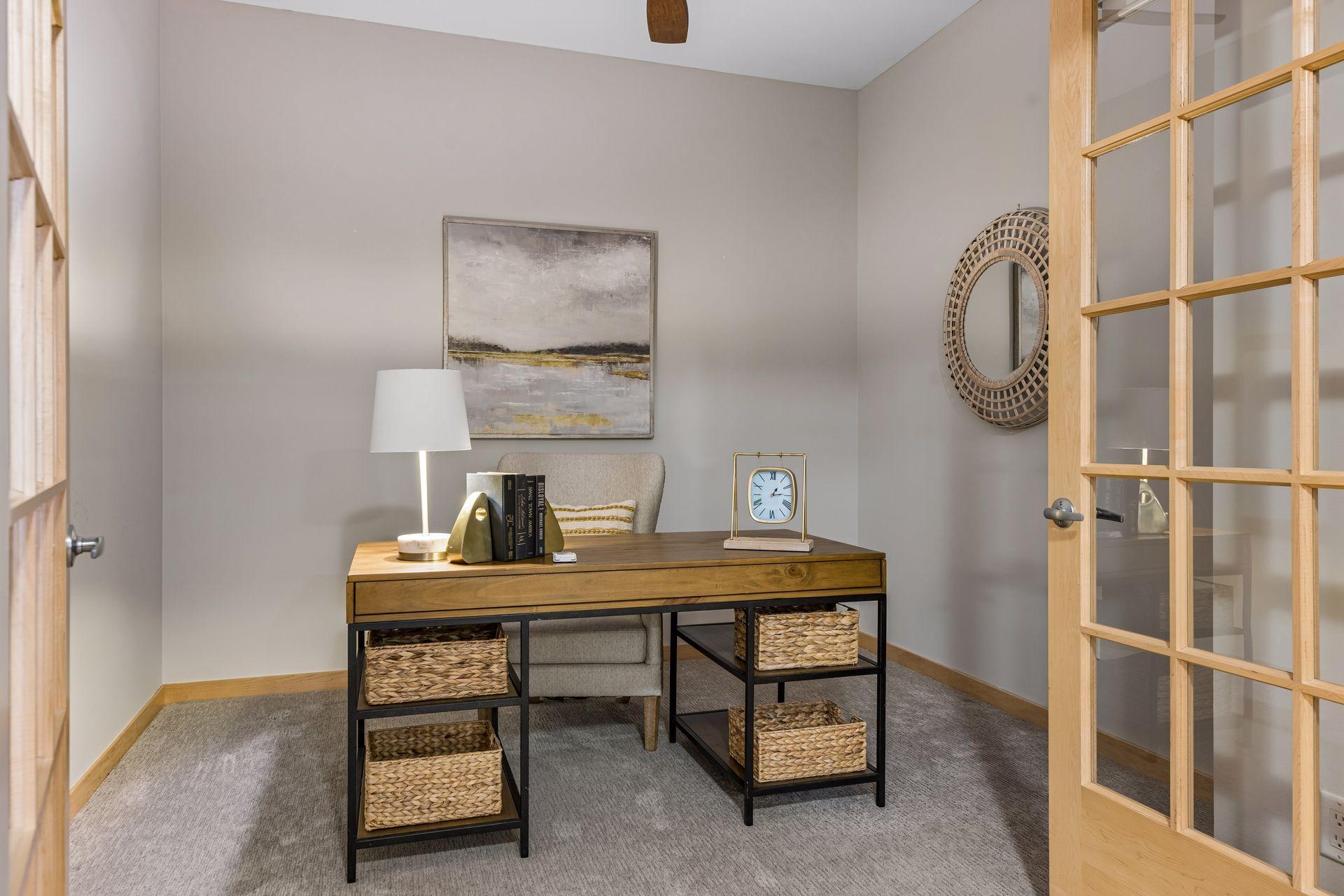 215 10th Avenue S Unit: 220