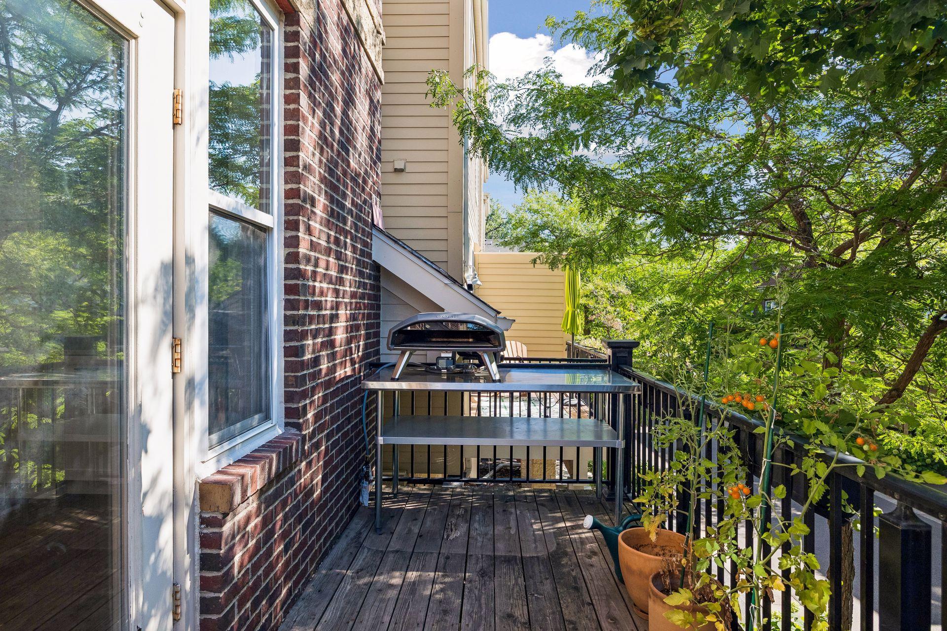 1 4th Avenue N Unit: 101