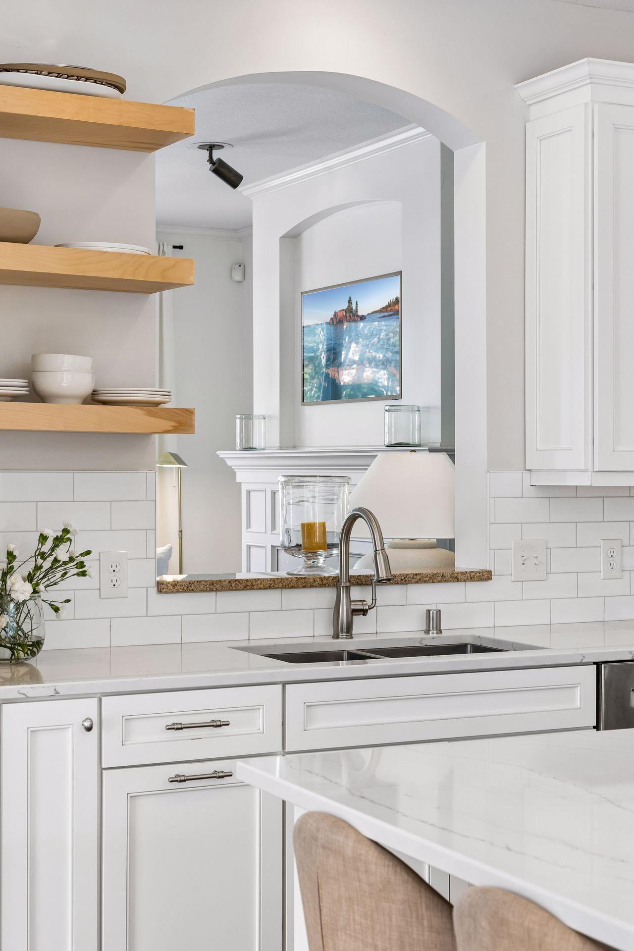 1 4th Avenue N Unit: 101