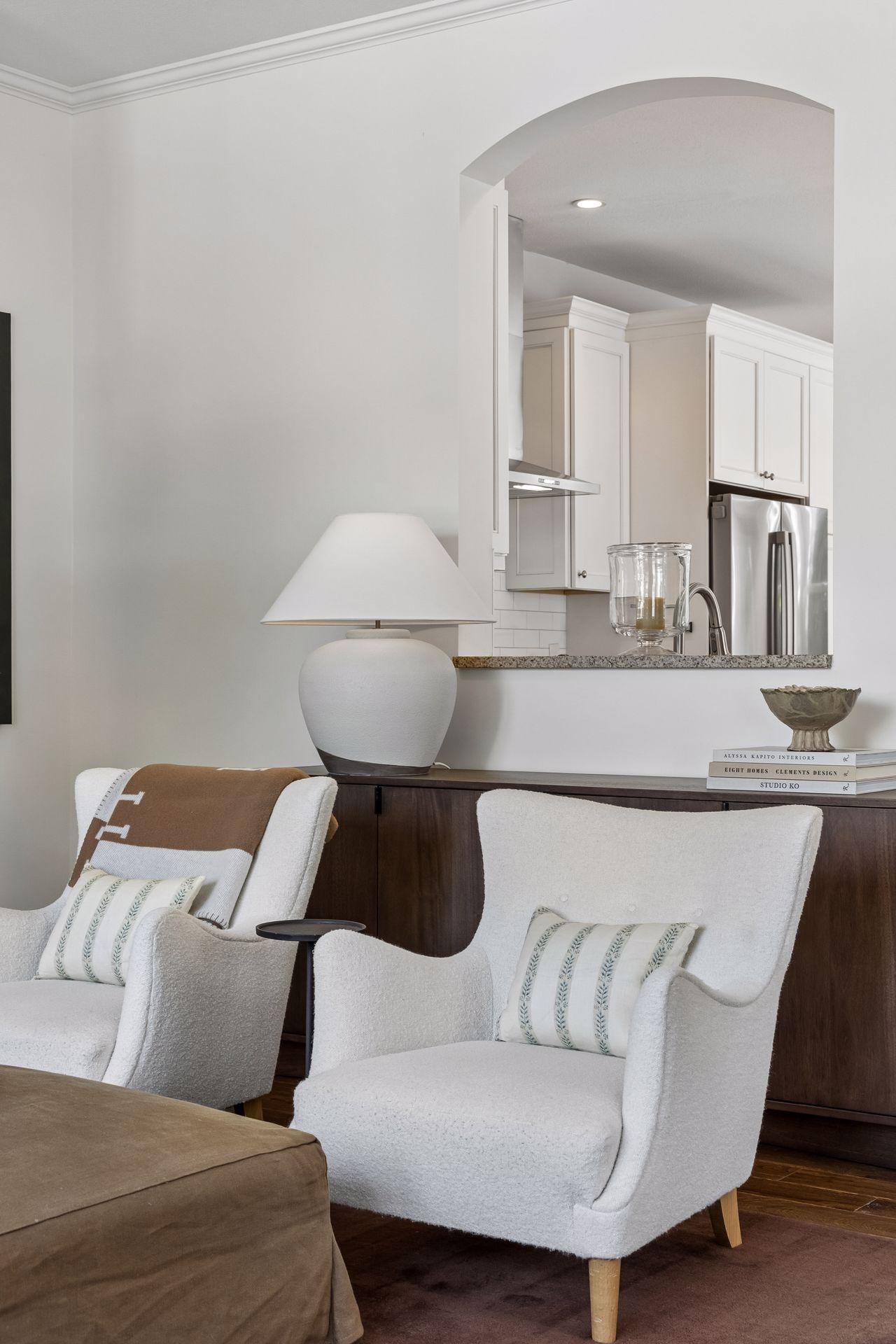 1 4th Avenue N Unit: 101
