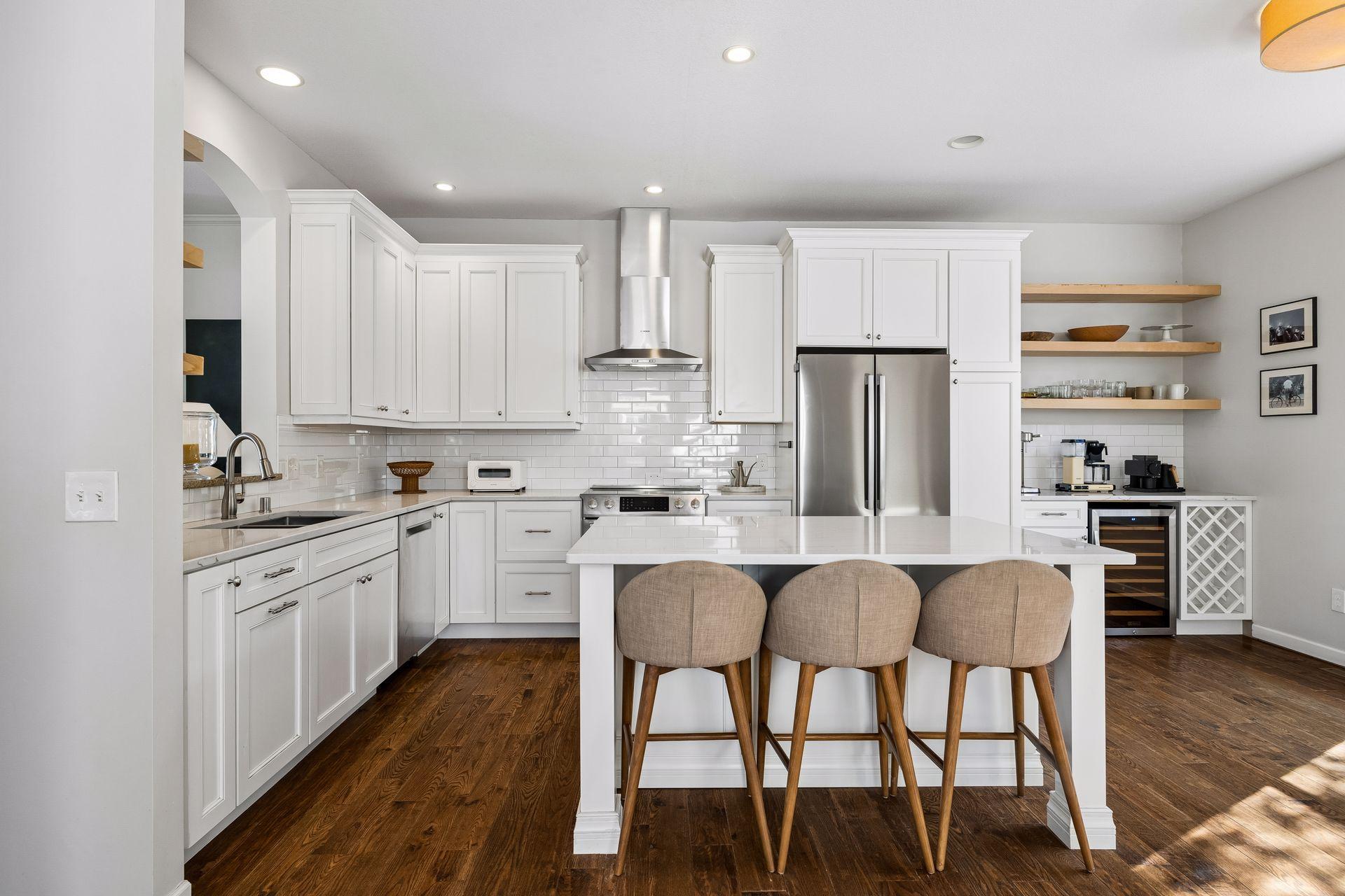 1 4th Avenue N Unit: 101
