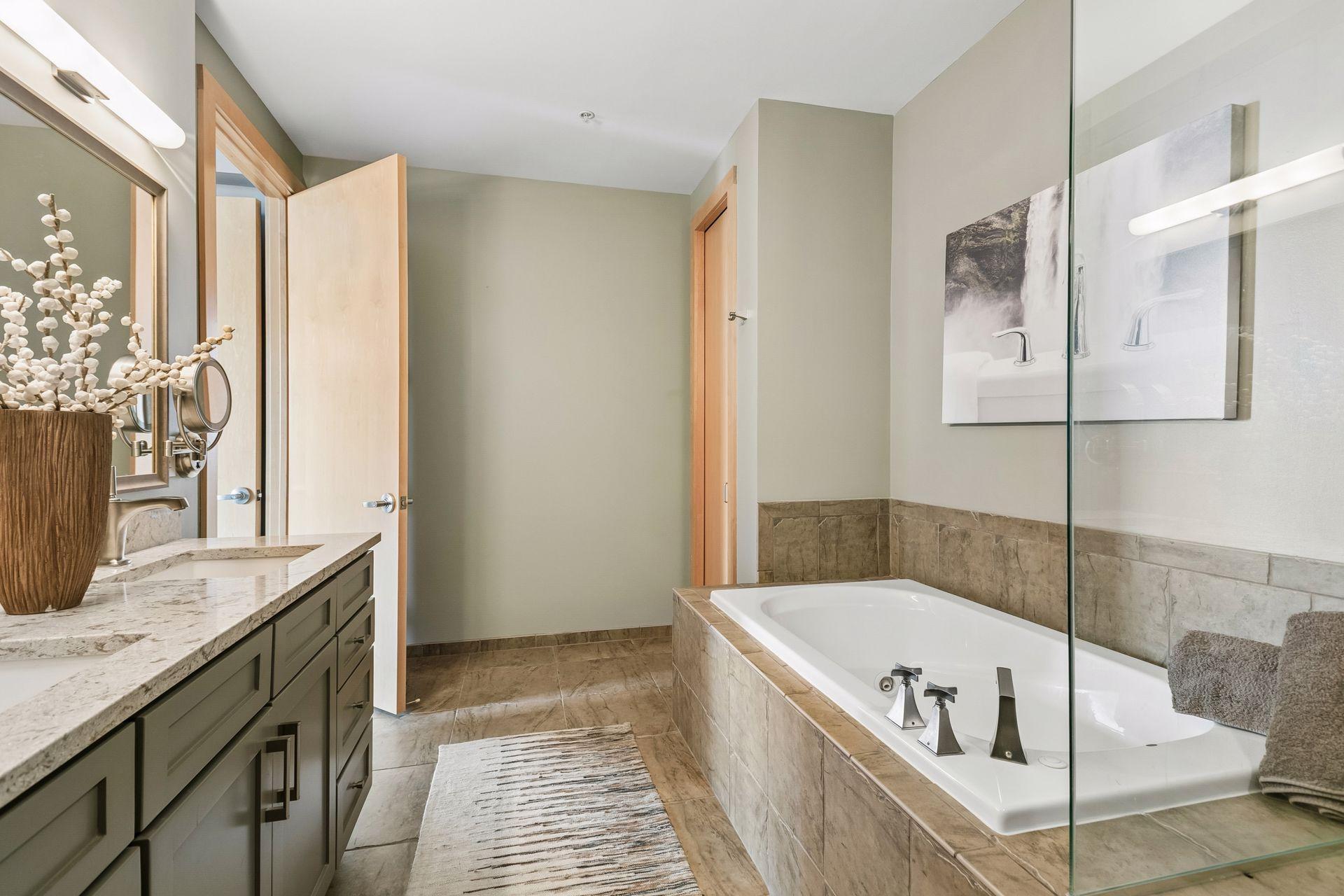 100 2nd Street NE Unit: A620