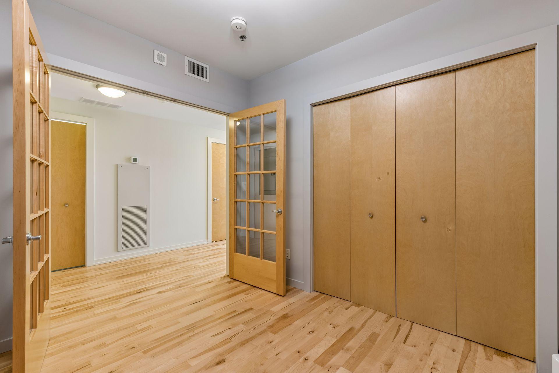 215 10th Avenue S Unit: 633