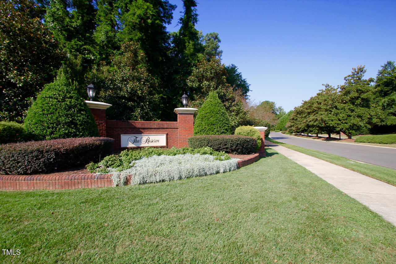 100 Tavernelle Place