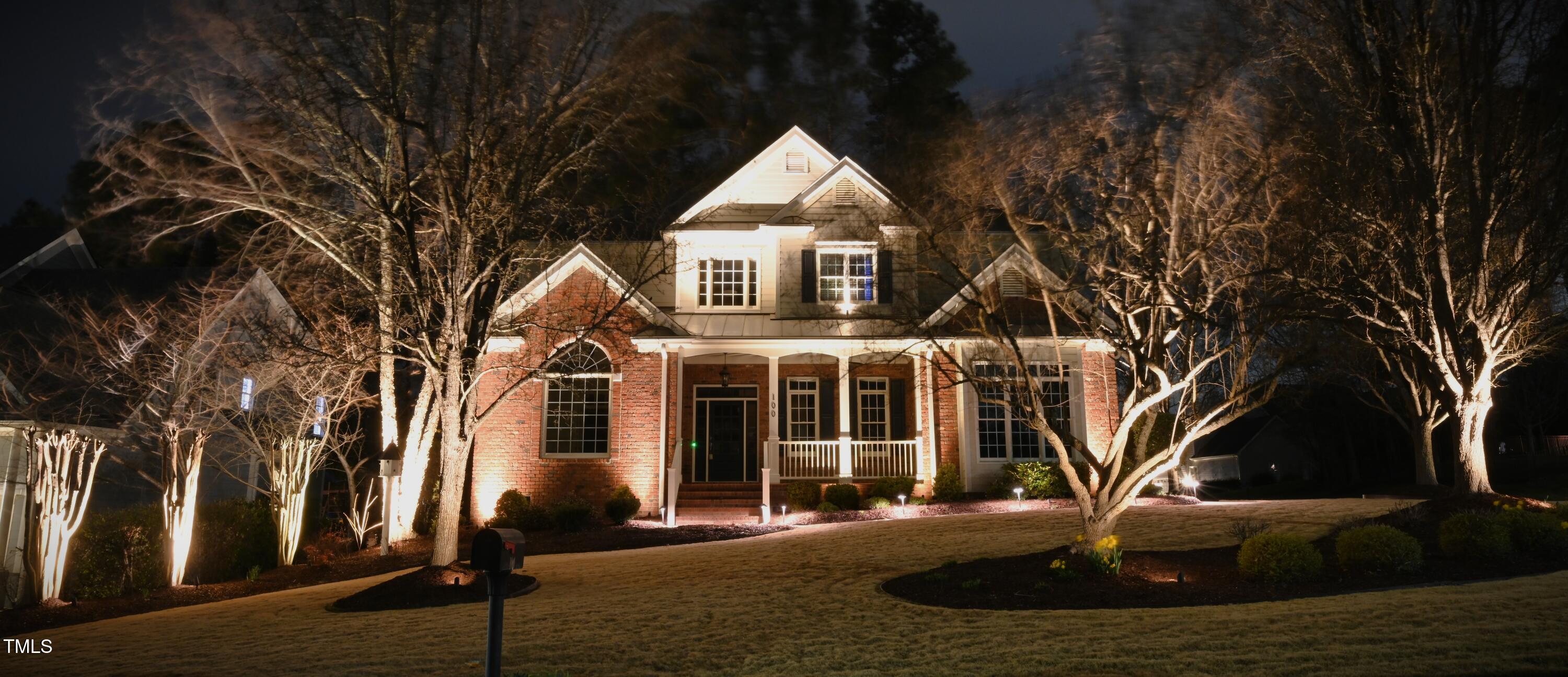 100 Tavernelle Place