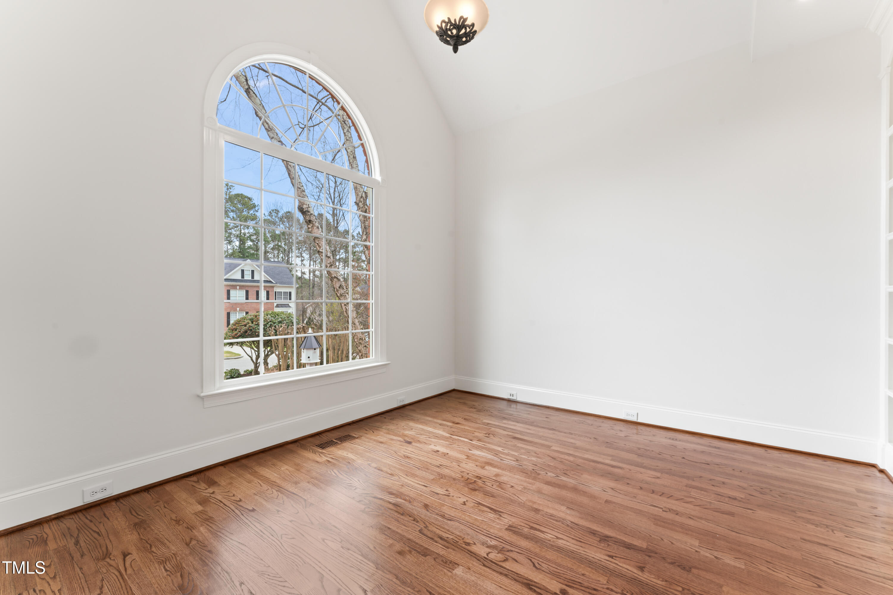 100 Tavernelle Place