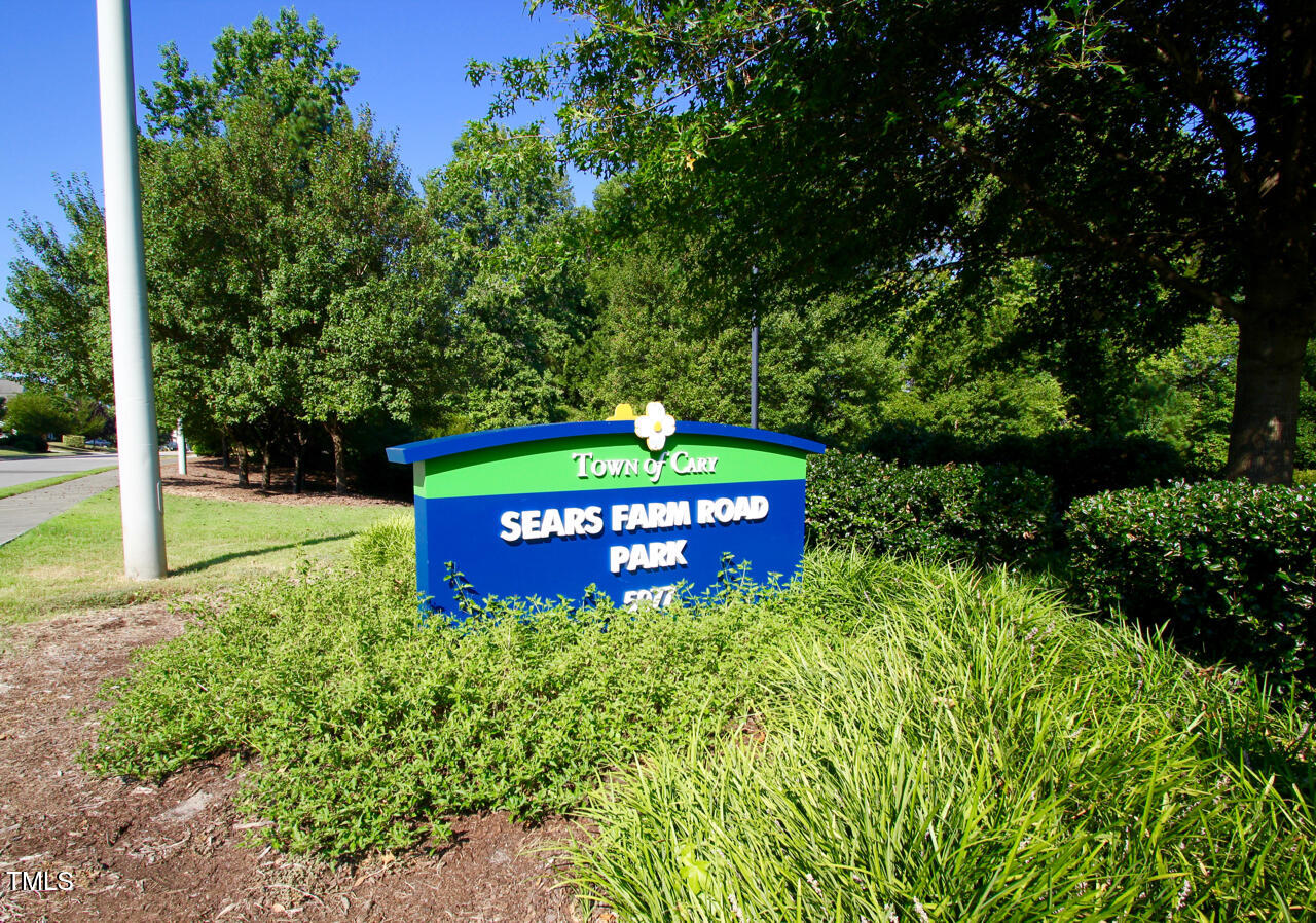 100 Tavernelle Place