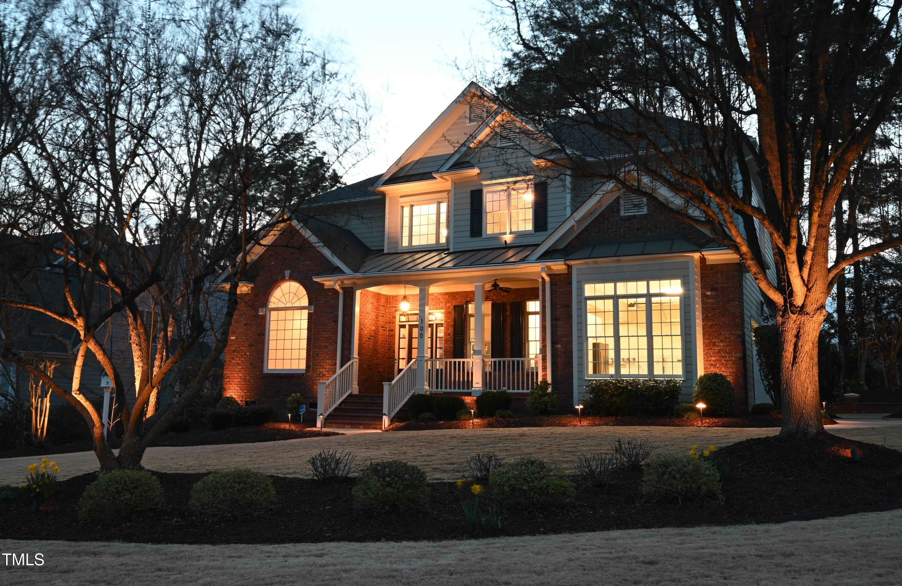 100 Tavernelle Place