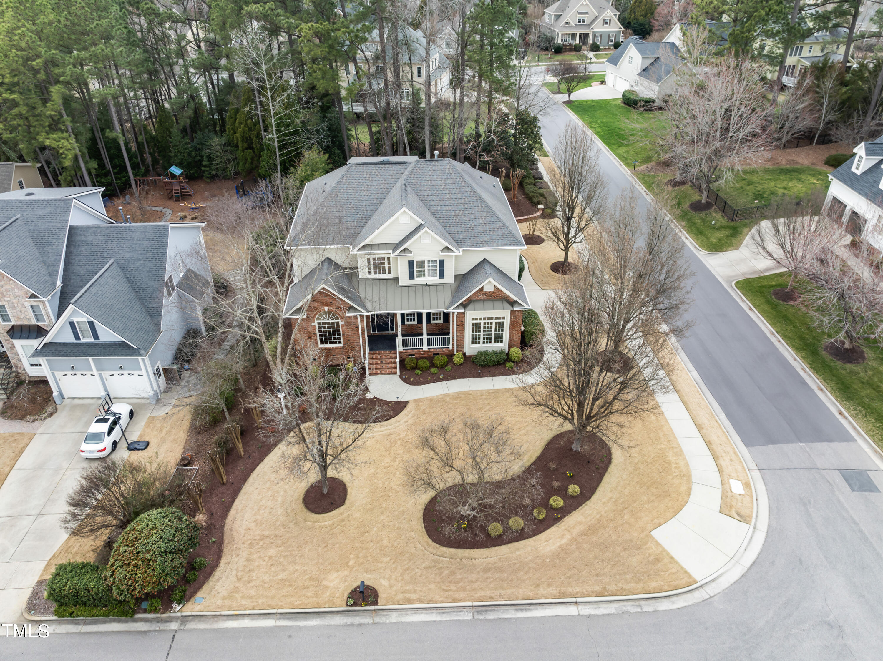 100 Tavernelle Place