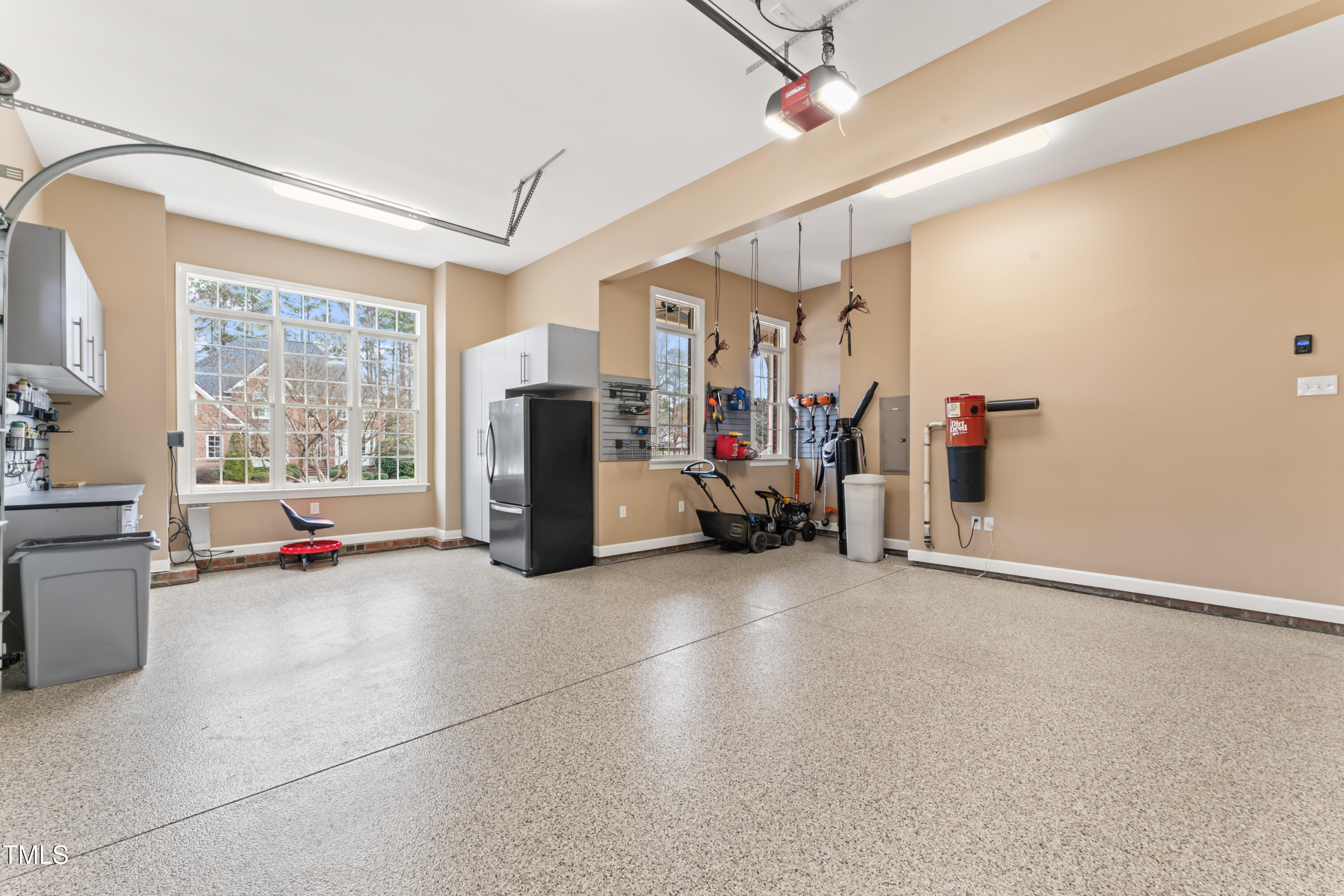 100 Tavernelle Place