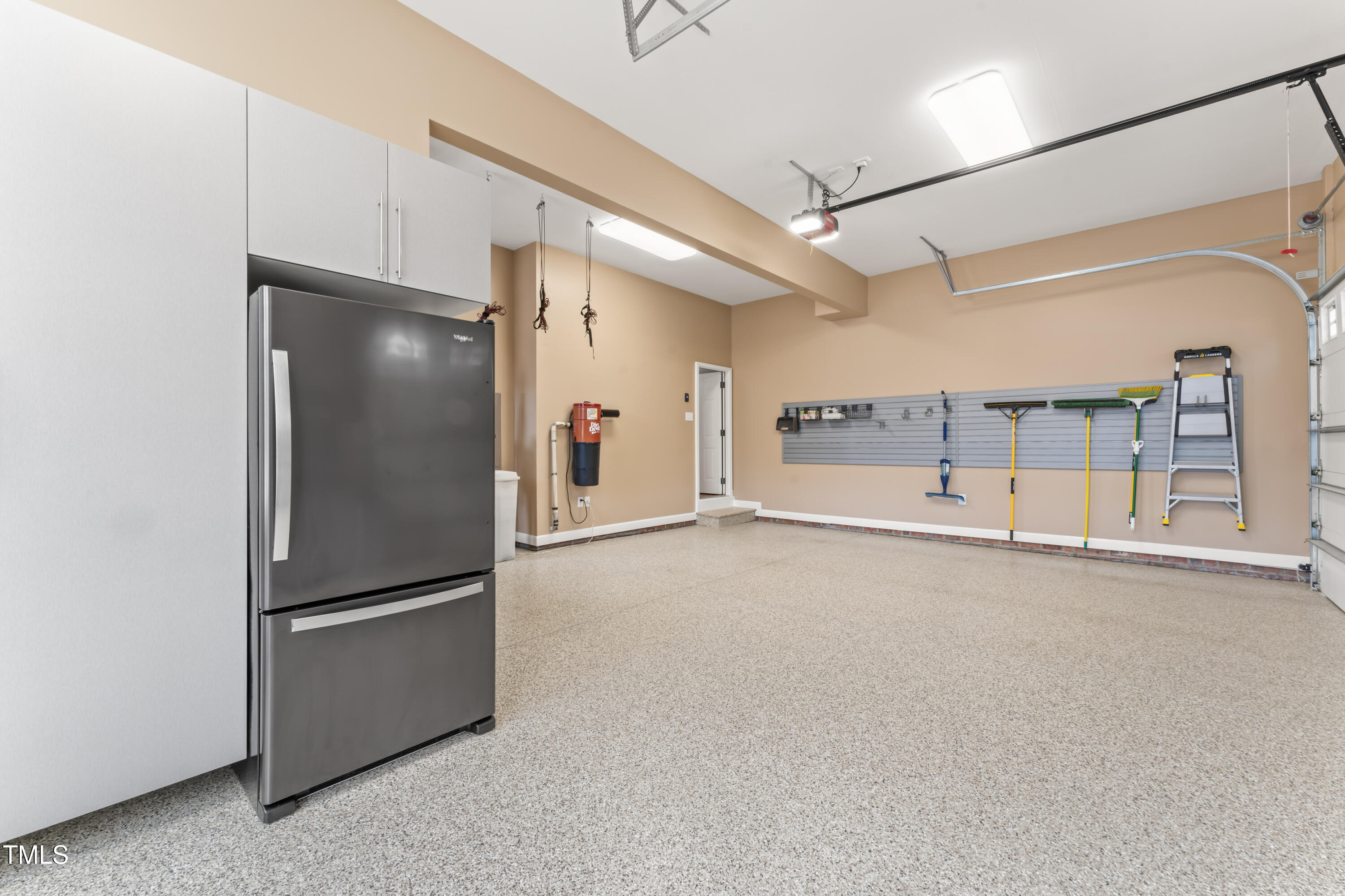 100 Tavernelle Place