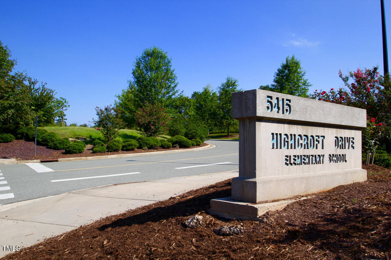 100 Tavernelle Place