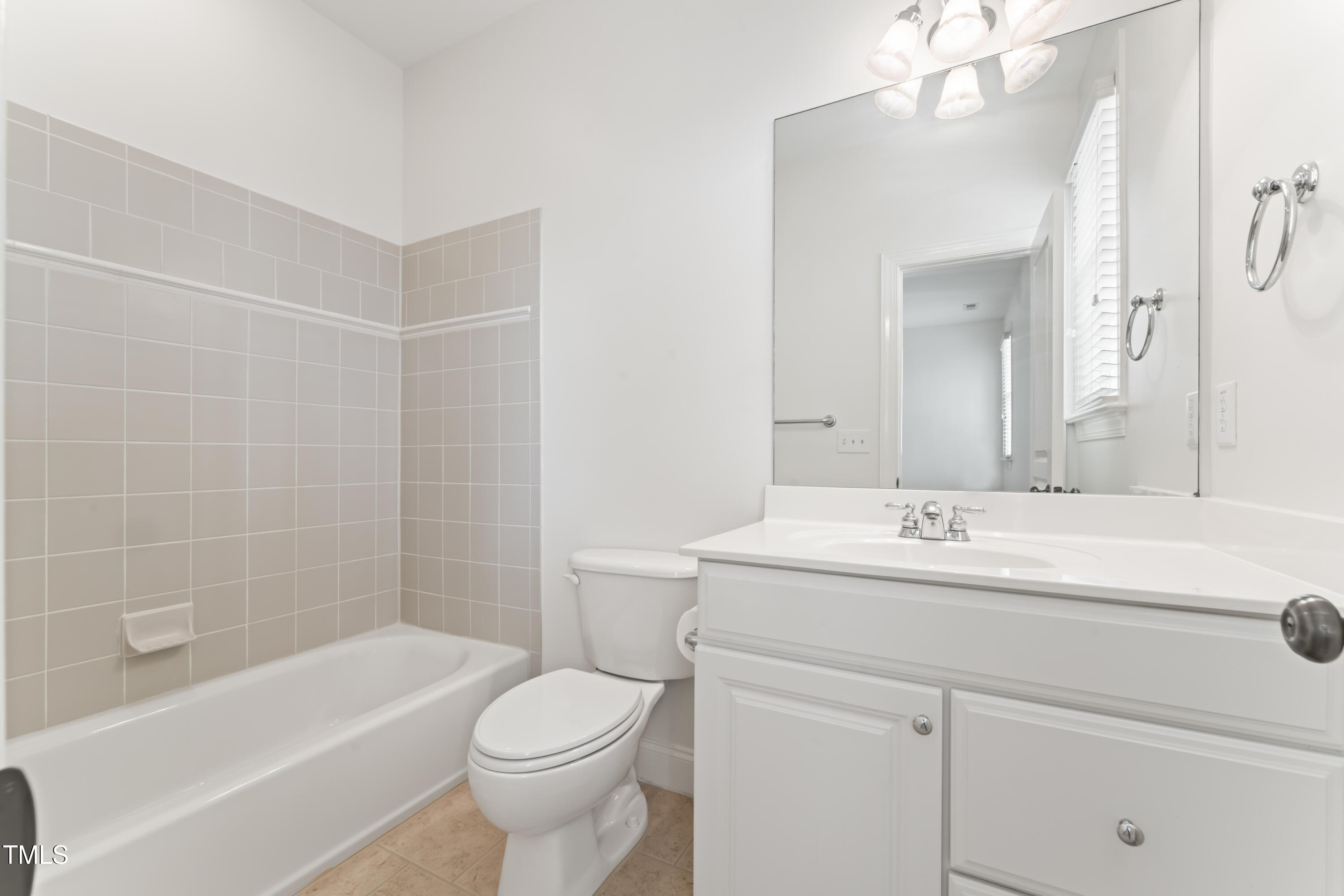 100 Tavernelle Place