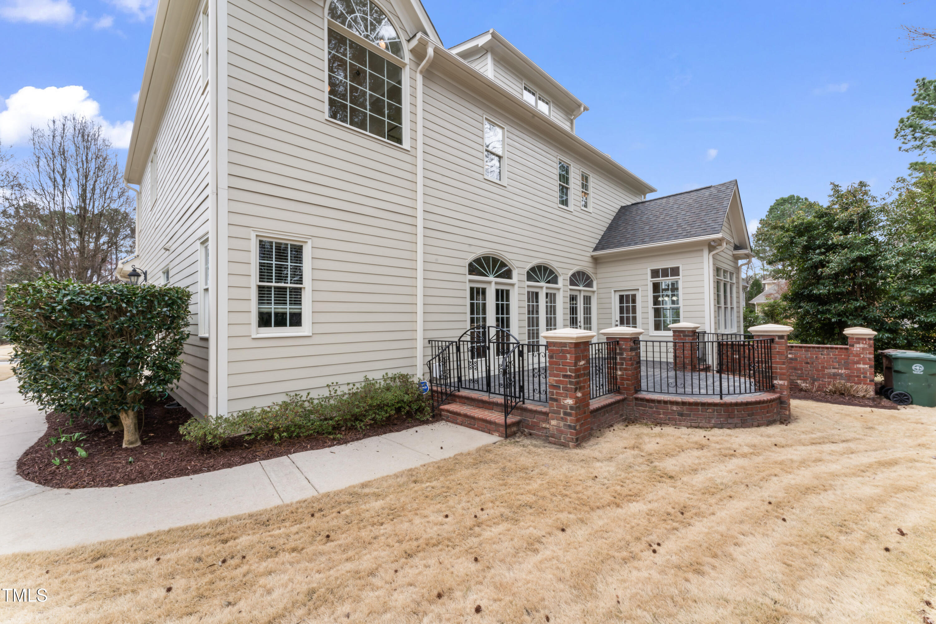 100 Tavernelle Place