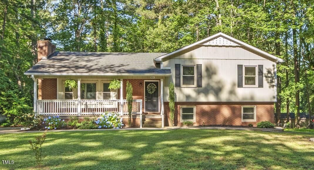 821 Stoneybrook Drive