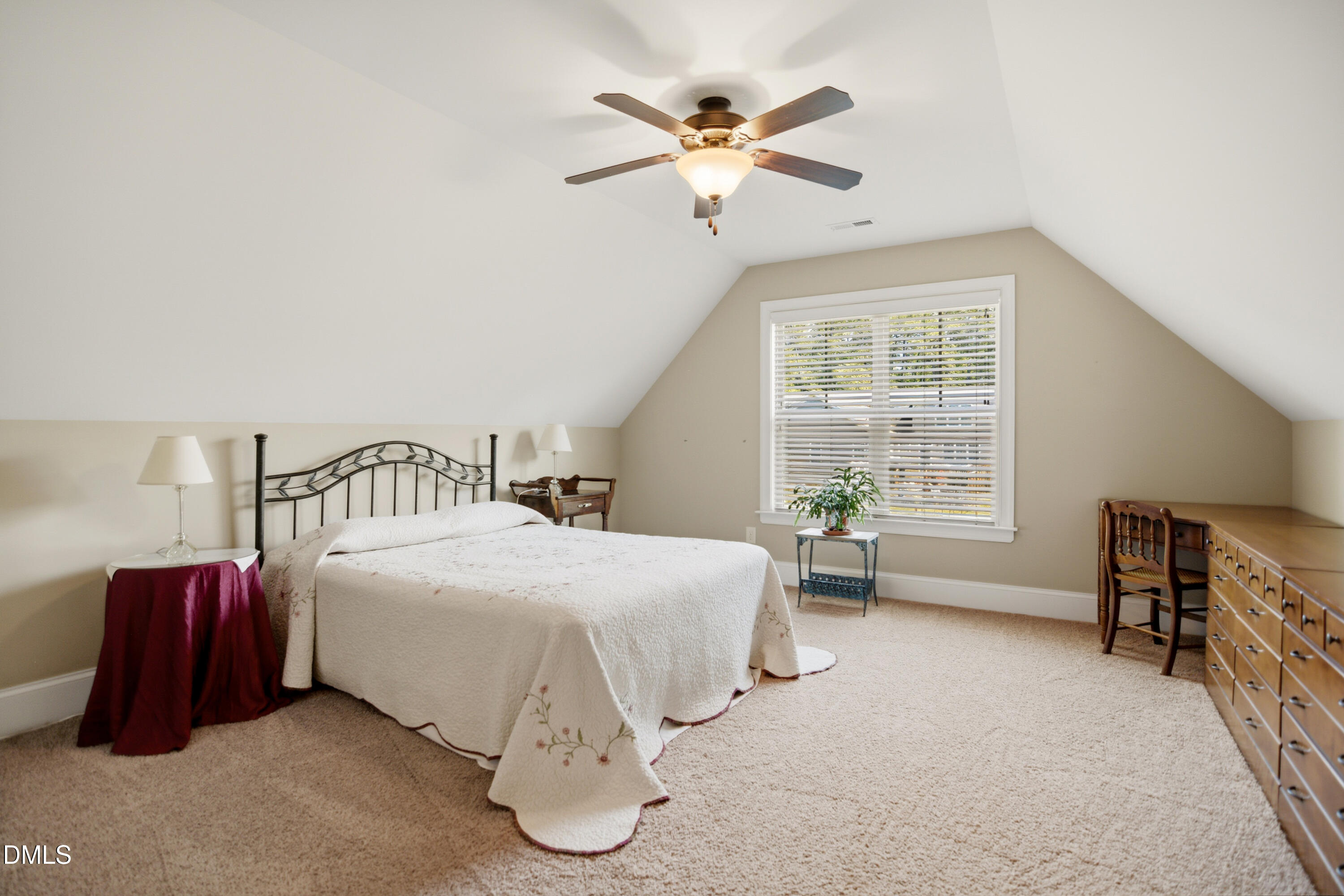 1304 Golden Bluff Lane