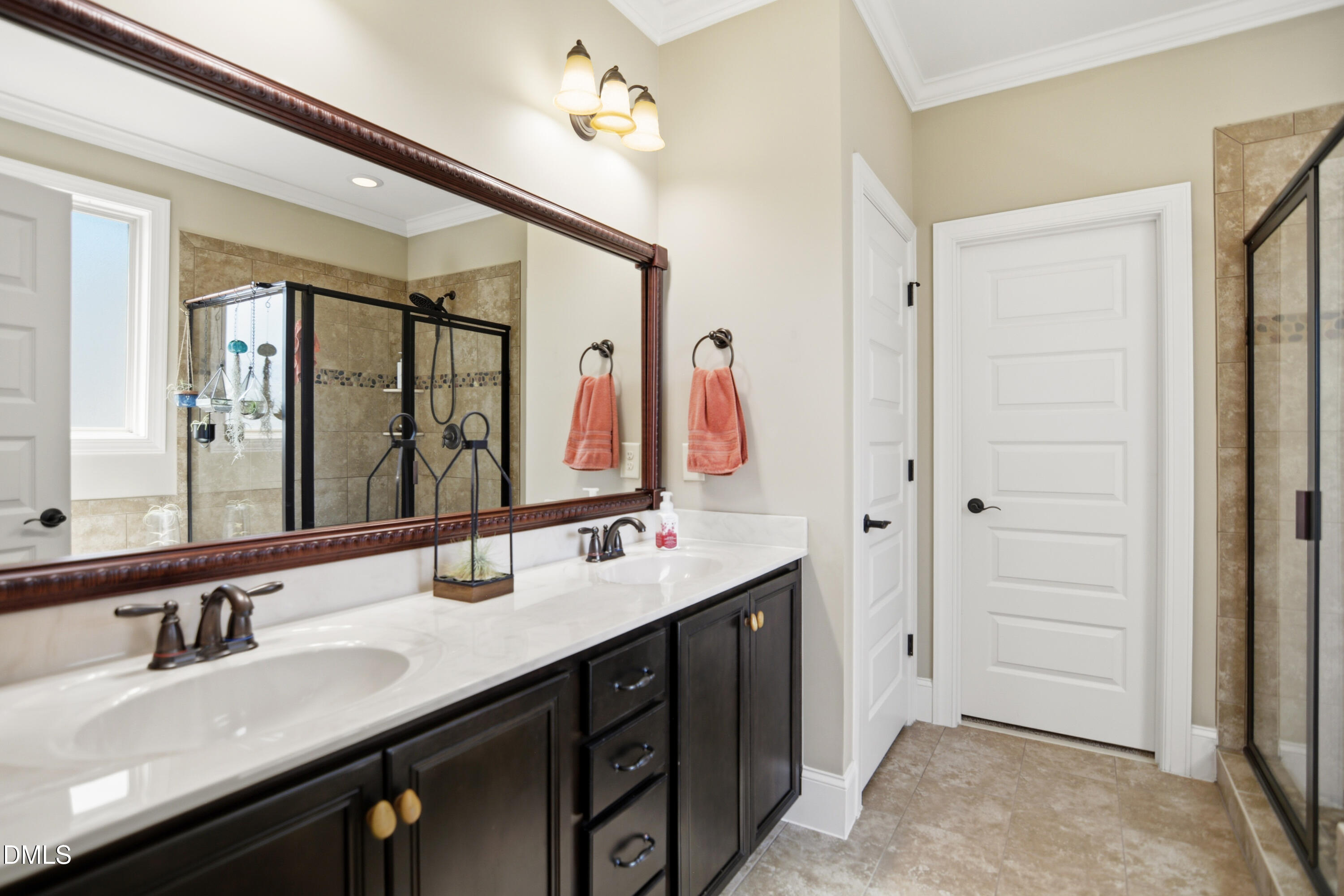 1304 Golden Bluff Lane
