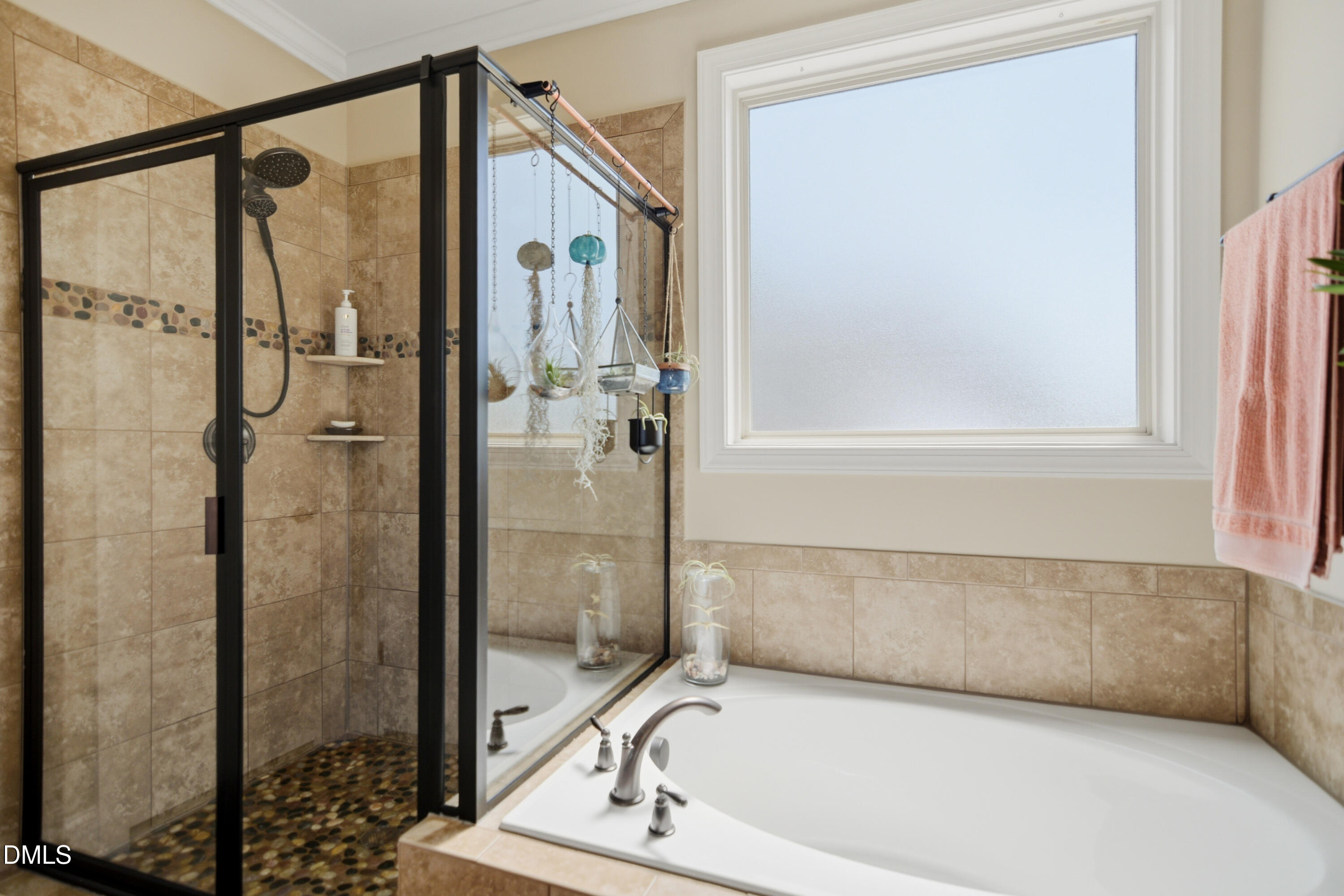 1304 Golden Bluff Lane