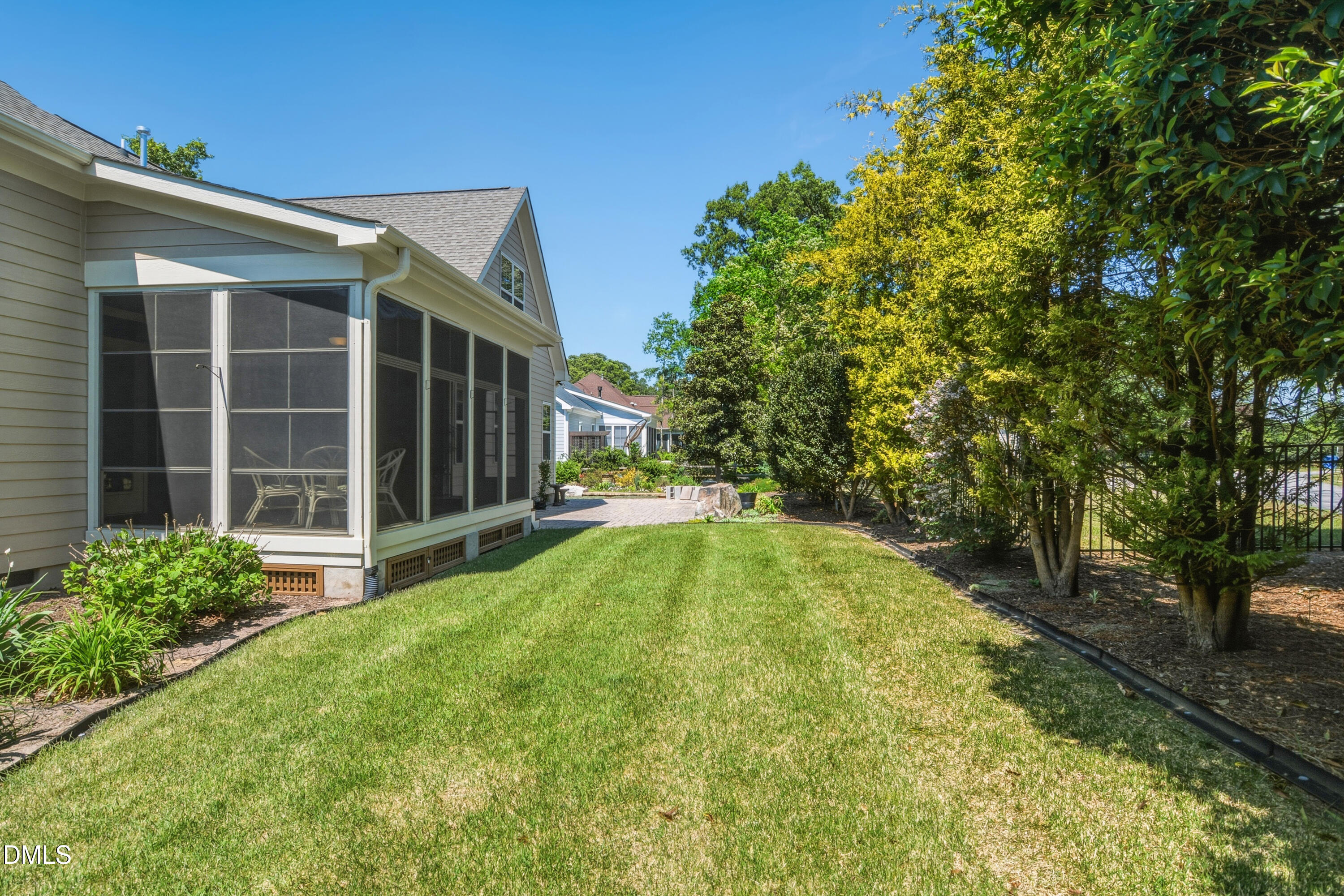 1304 Golden Bluff Lane