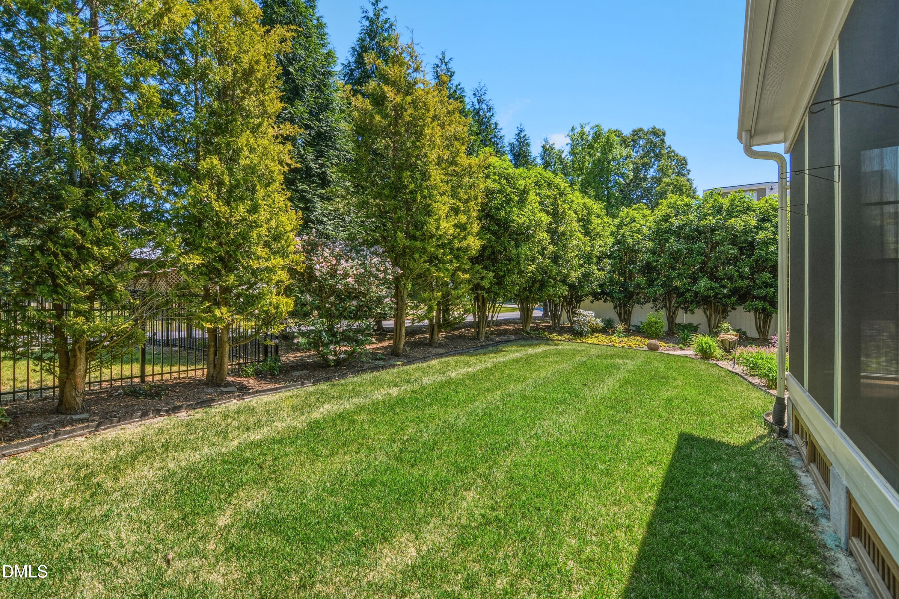 1304 Golden Bluff Lane