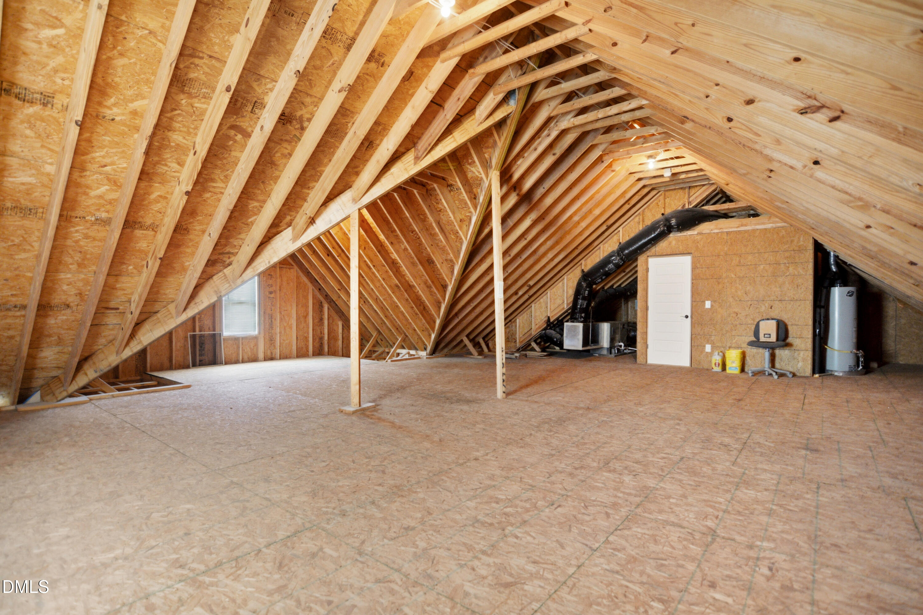 1304 Golden Bluff Lane