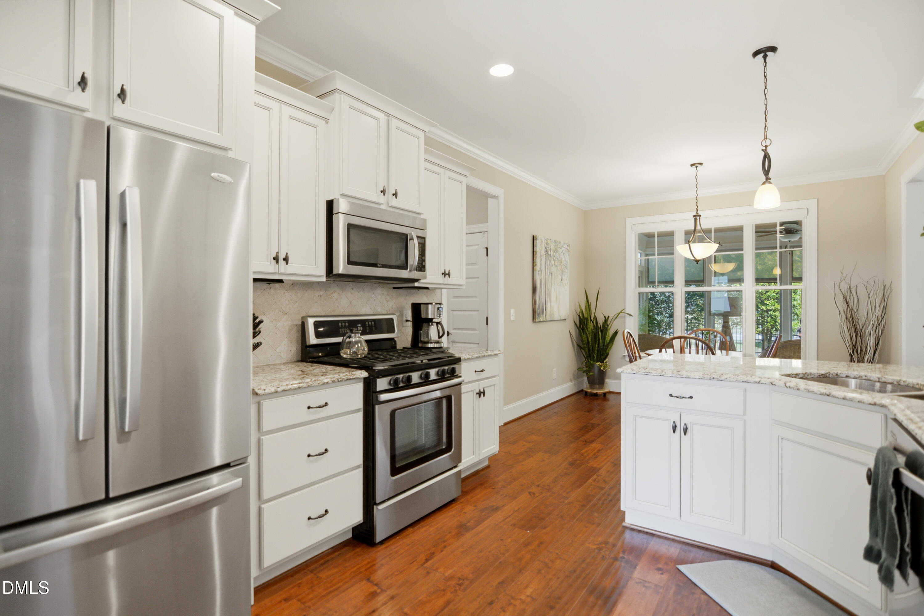 1304 Golden Bluff Lane