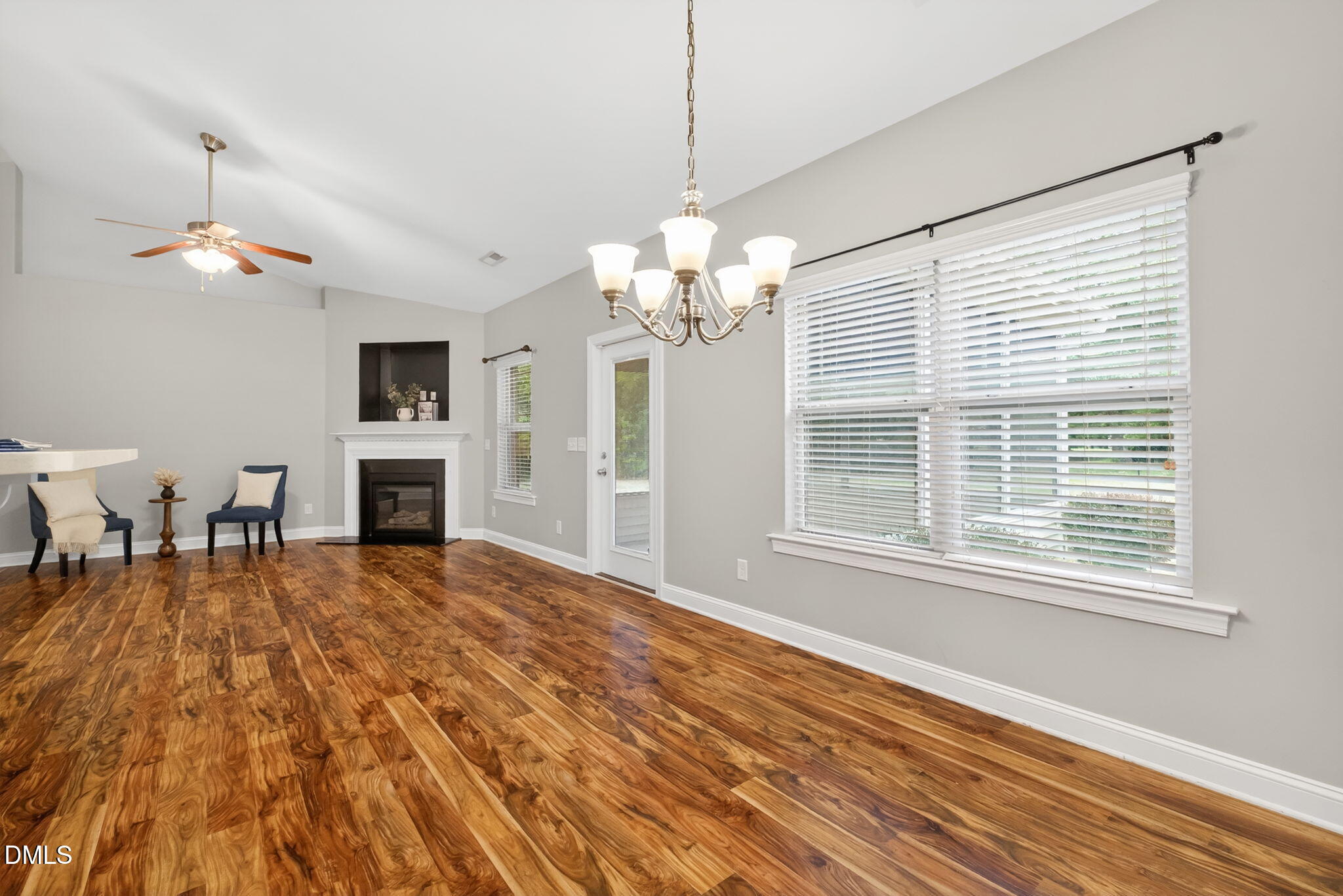 22 E Arbor Cove Court