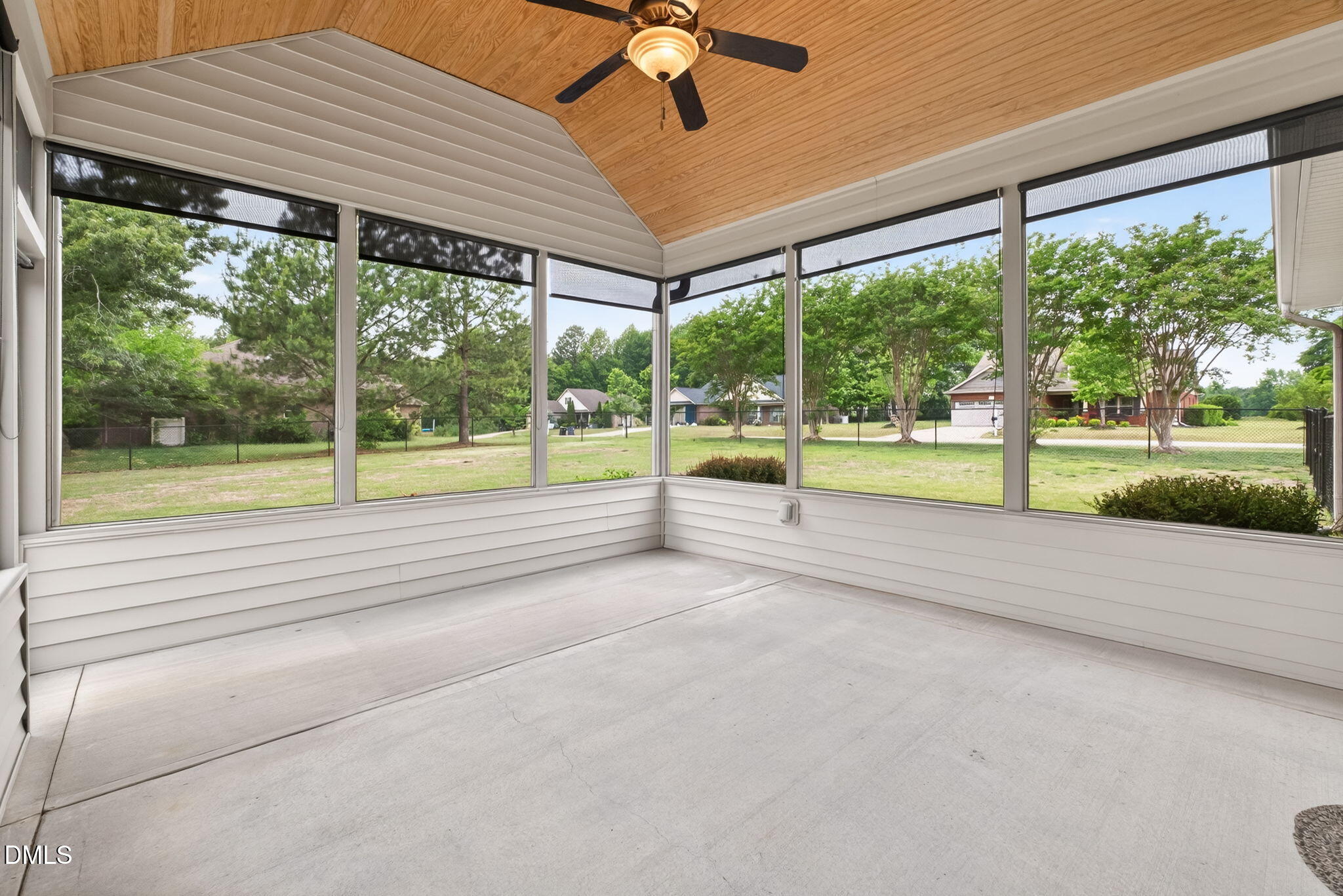 22 E Arbor Cove Court