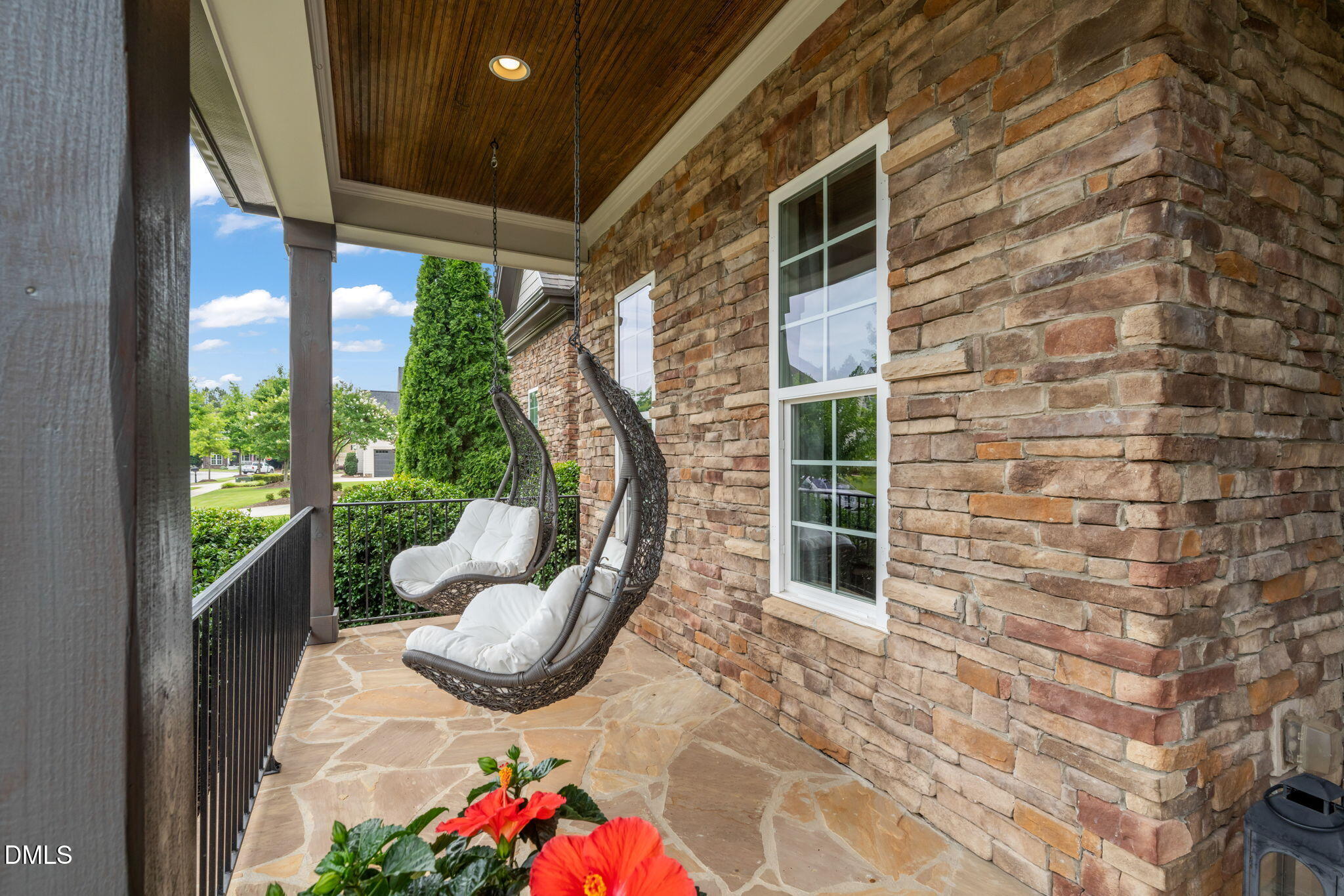 112 Honeyridge Lane
