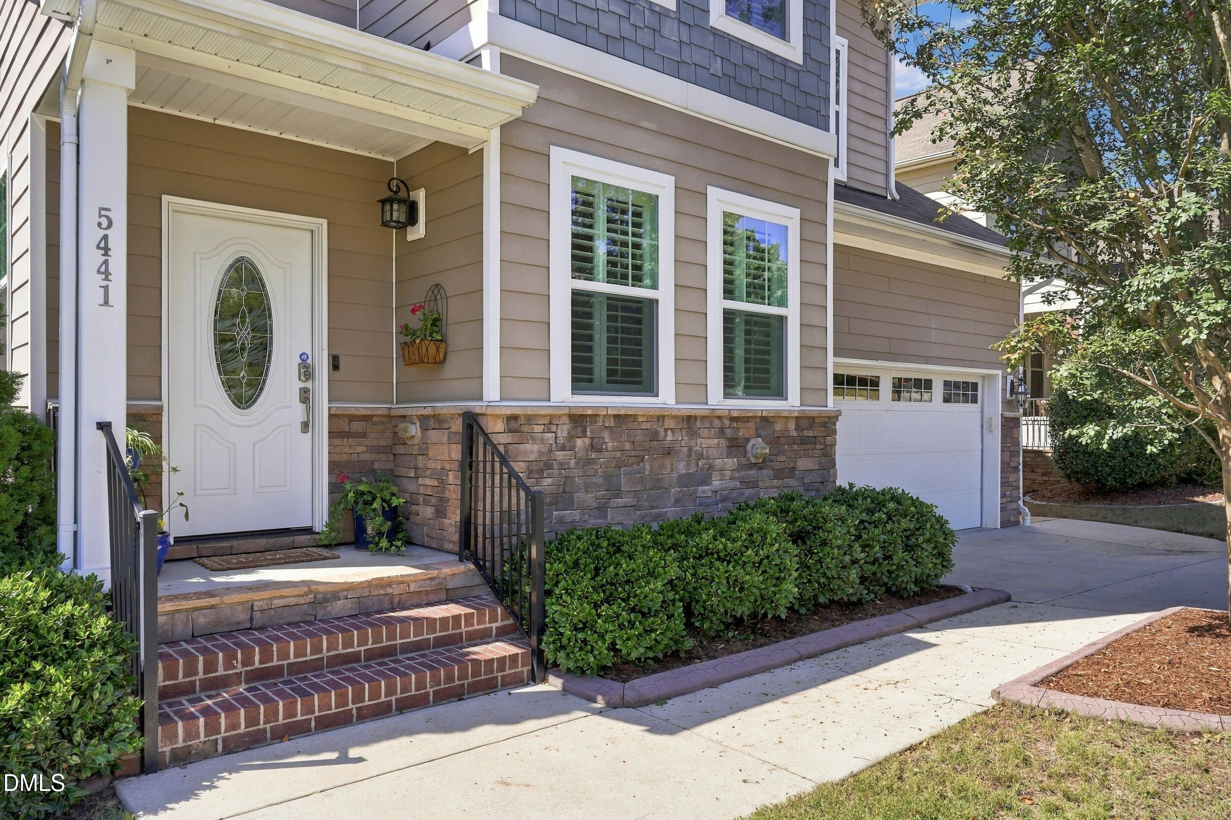 5441 Moneta Lane